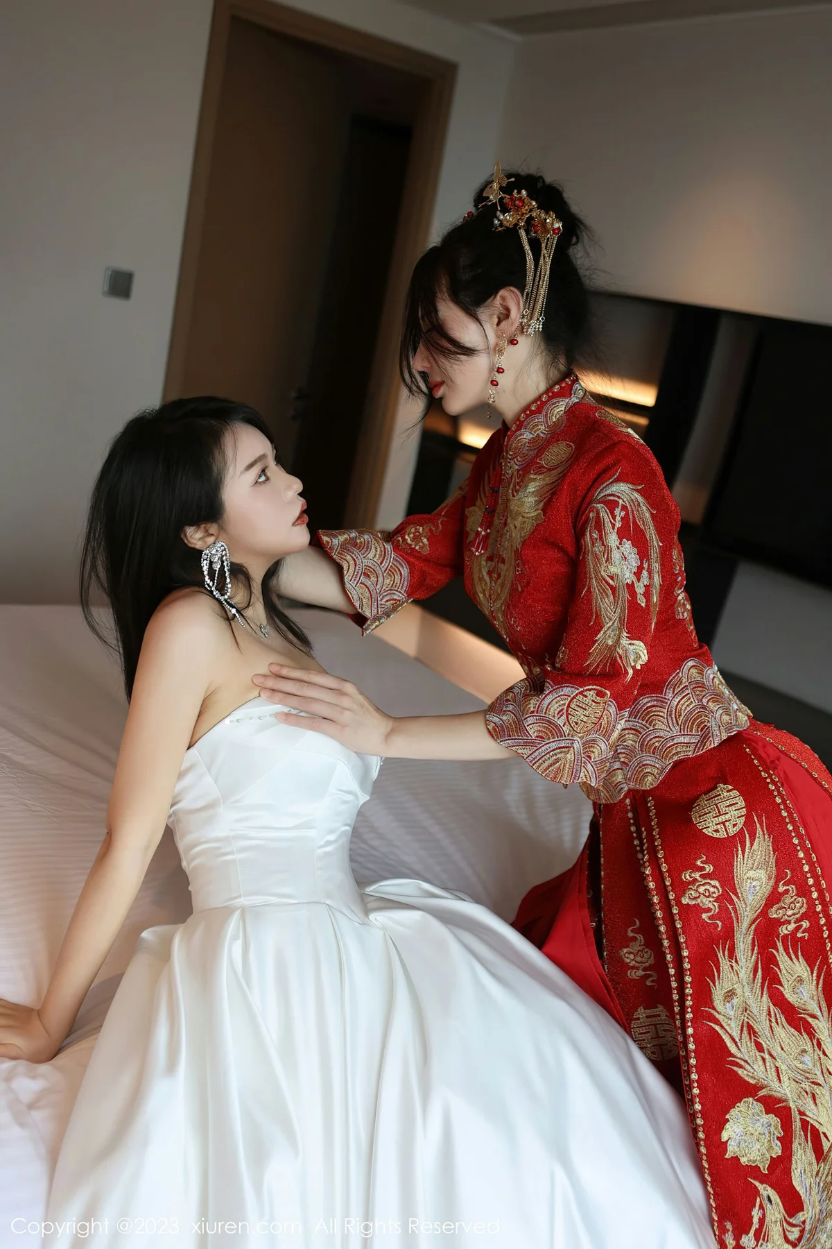 XiuRen 秀人 No.6957 曼柔两位性感女神模特合集写真1 - 7