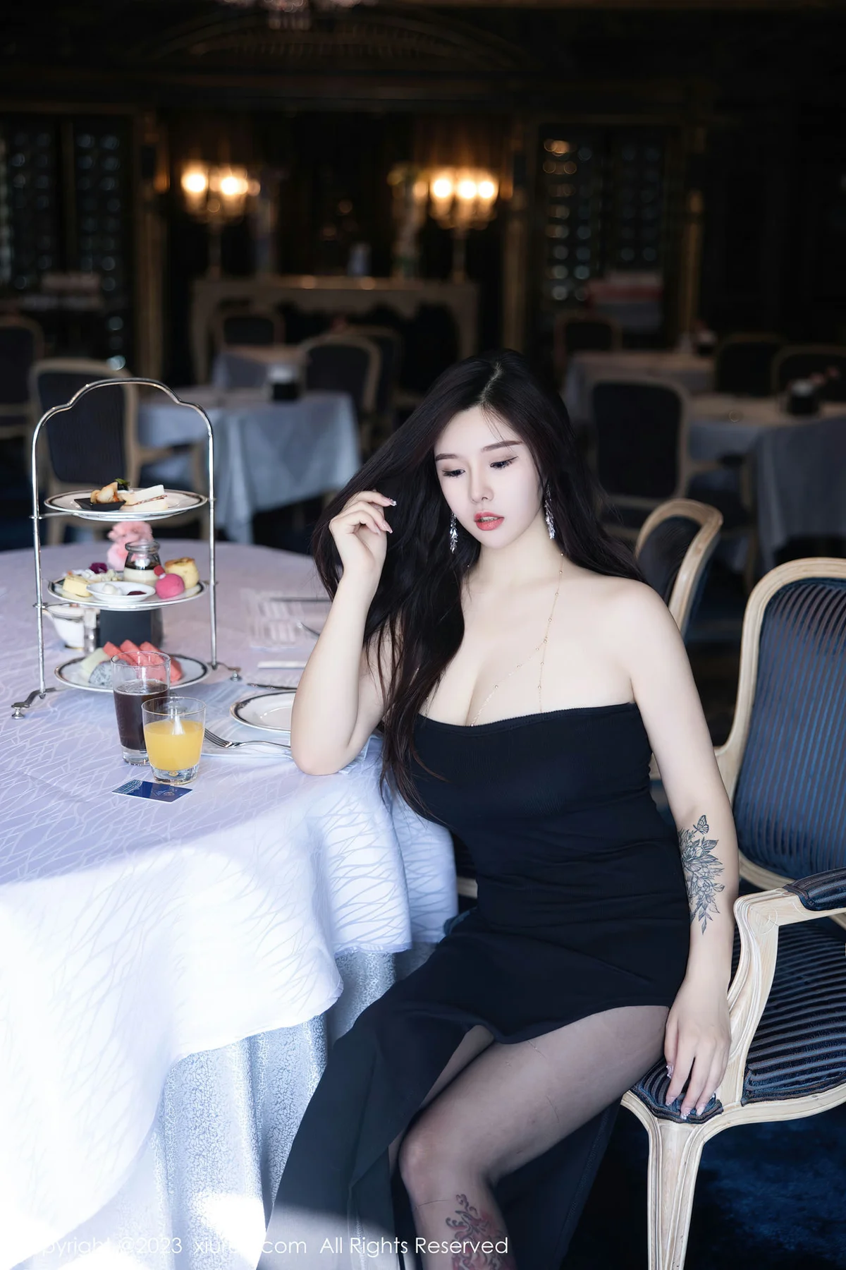 XiuRen 秀人 No.6973 周思乔Betty巨乳黑色露肩短裙性感私房2 - 2