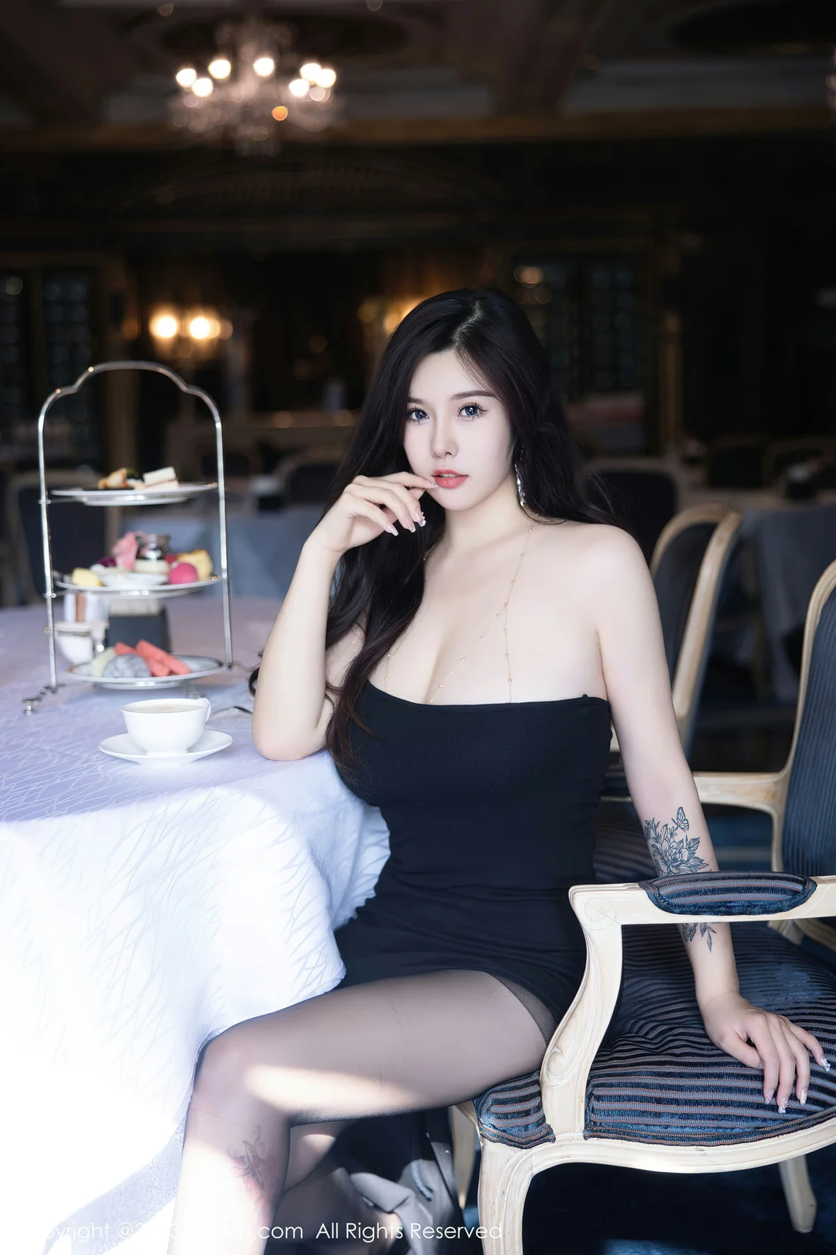 XiuRen 秀人 No.6973 周思乔Betty巨乳黑色露肩短裙性感私房2 - 2