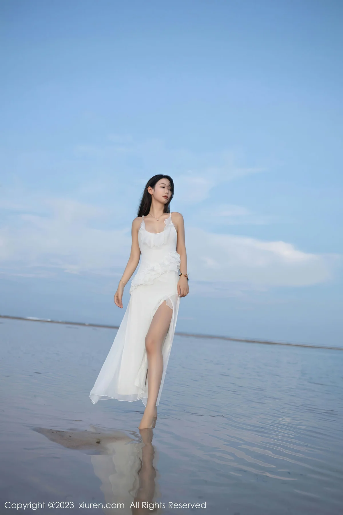XiuRen 秀人 No.6976 唐安琪 海边沙滩场景拍摄巴厘岛旅拍11 - 2