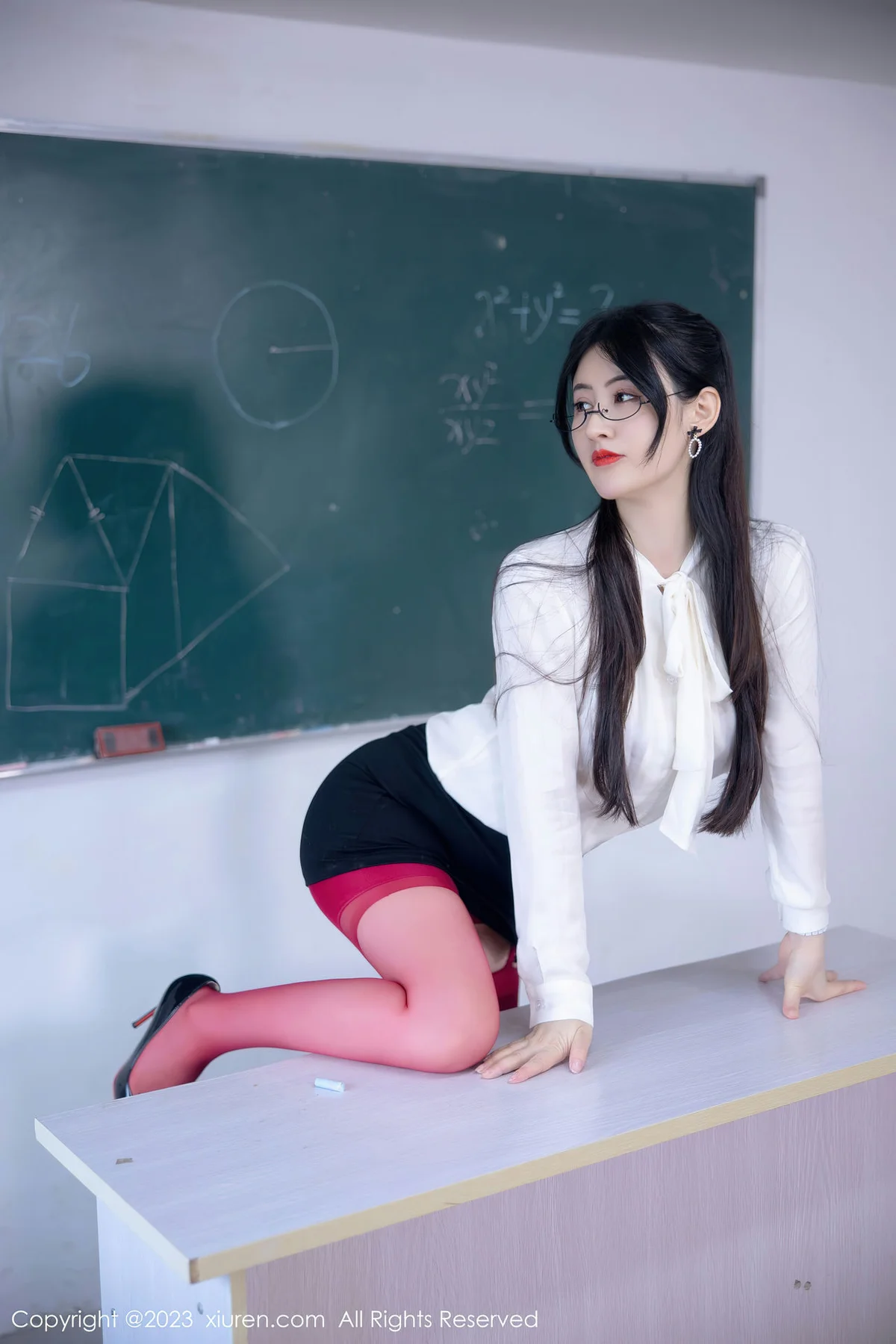 XiuRen 秀人 No.6980 诗诗kiki 教师角色扮演性感写真2 - 2