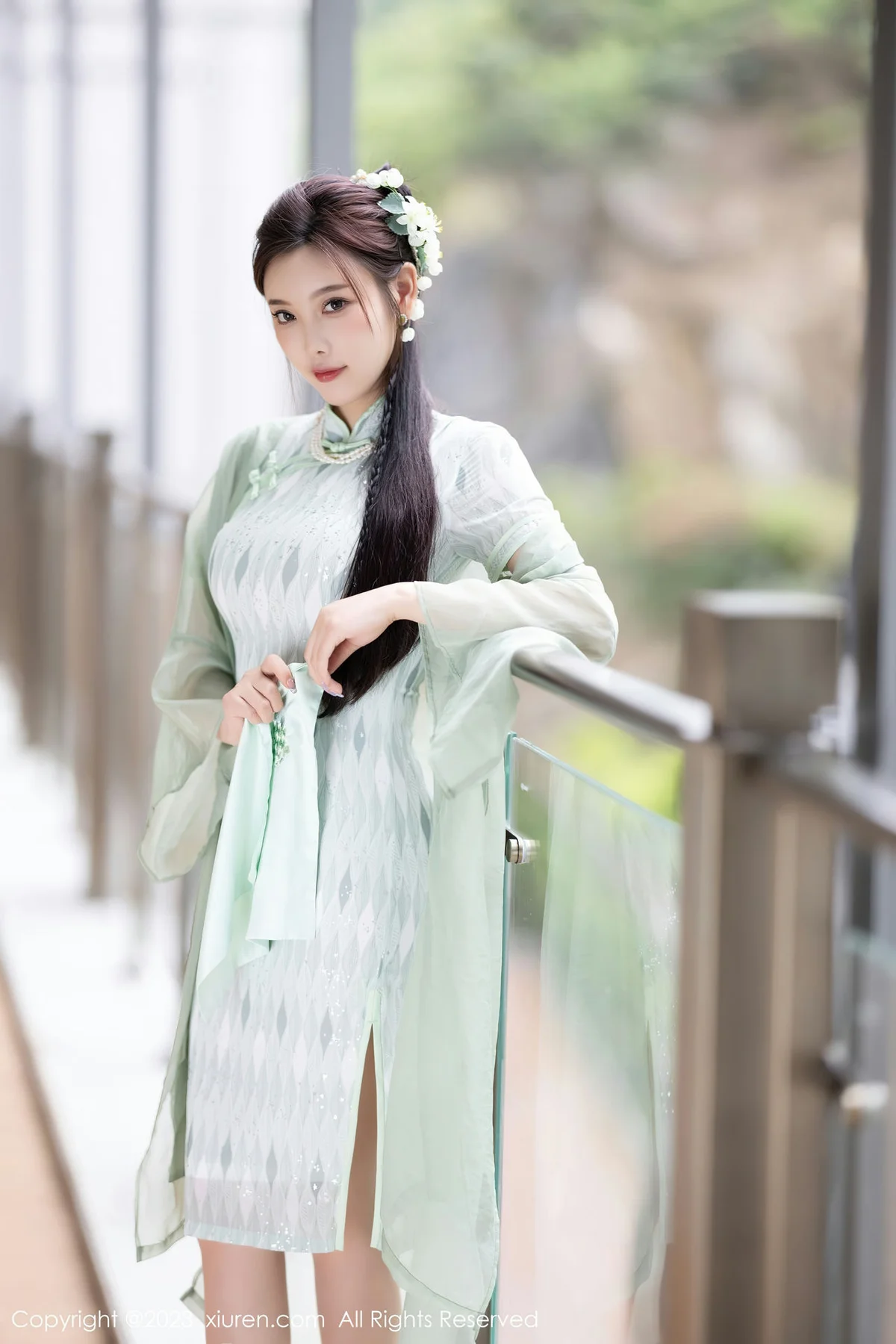 XiuRen 秀人 No.6983 杨晨晨Yome 淡绿色旗袍性感写真 - 5