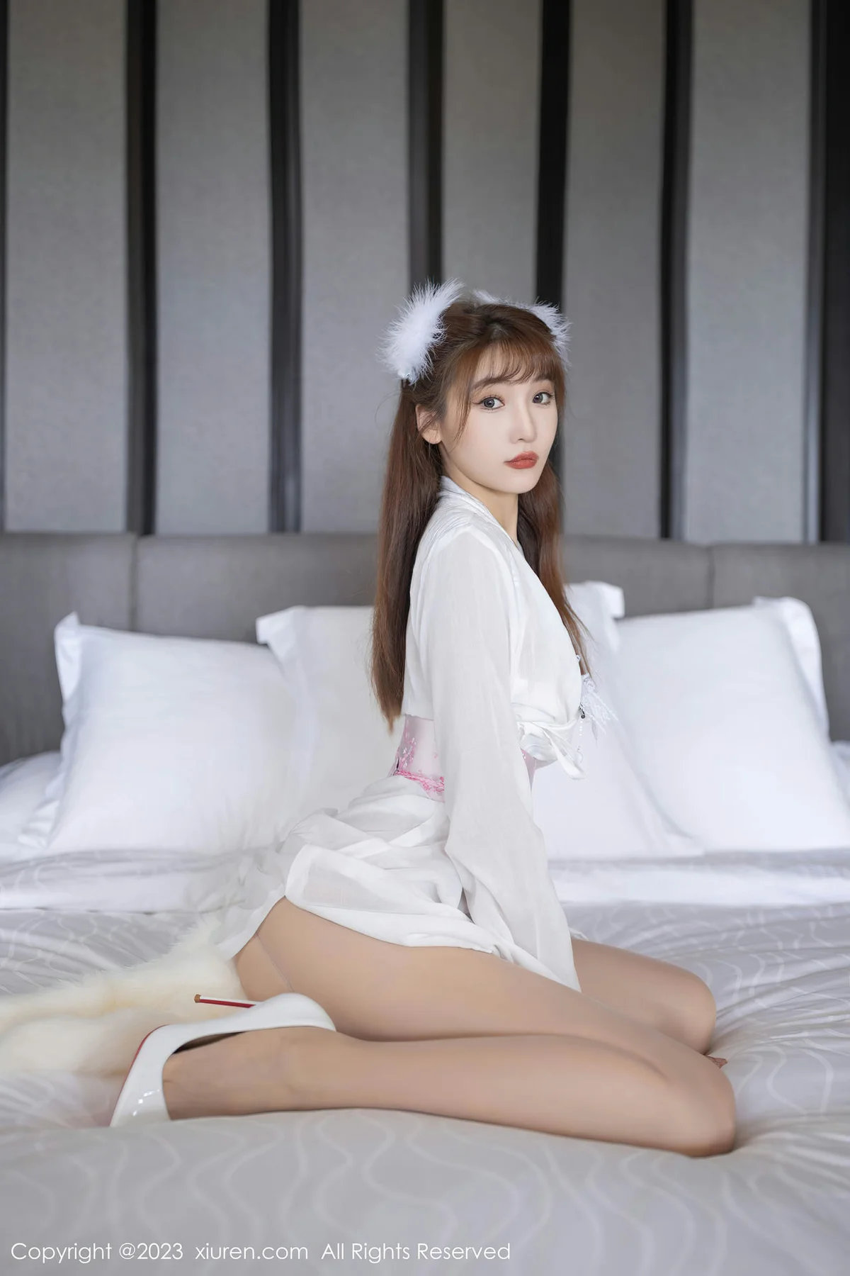 XiuRen 秀人 No.6999 陆萱萱 白狐装扮泰国旅拍11 - 7