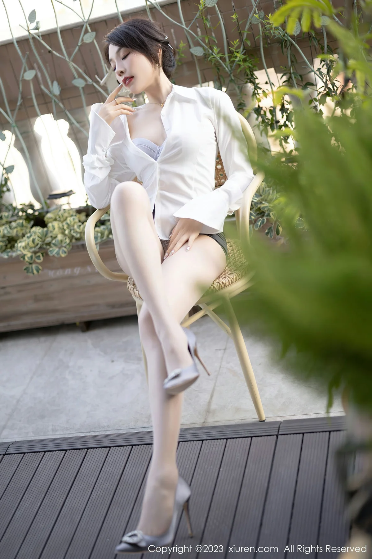 XiuRen 秀人 No.7002 徐莉芝Booty 诱人原色丝袜海南岛旅拍22 - 3