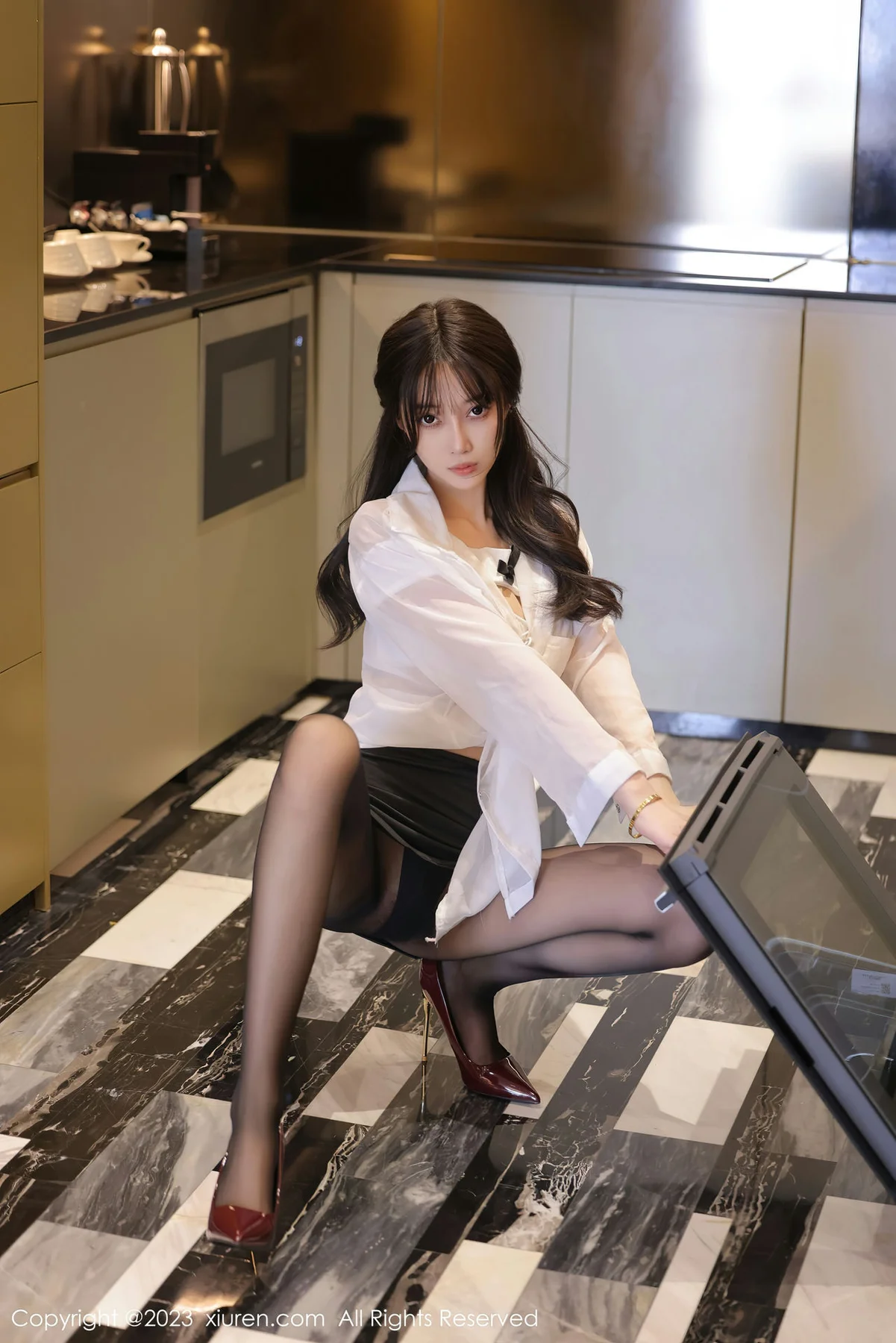 XiuRen 秀人 No.7060 玥儿玥er 魅惑黑丝性感写真33 - 1