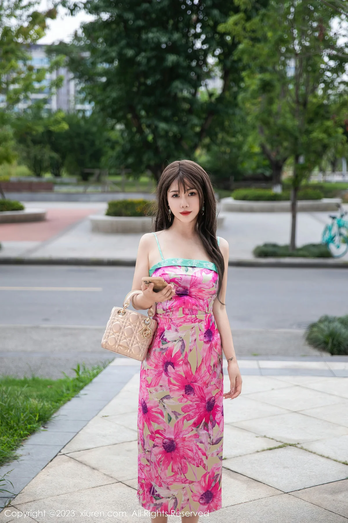 XiuRen 秀人 No.7065 严利娅Yuliya 网红情人裙性感写真 - 6