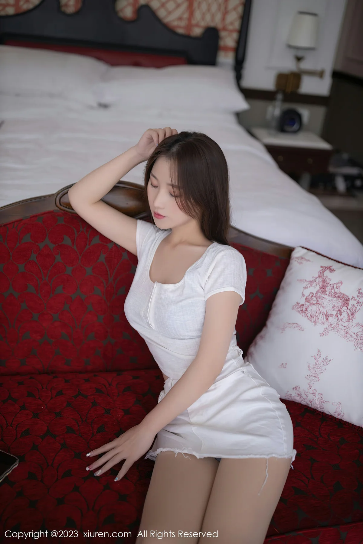 XiuRen 秀人 No.7070 杏子Yada 主题“一个人的生活”性感写真 - 8