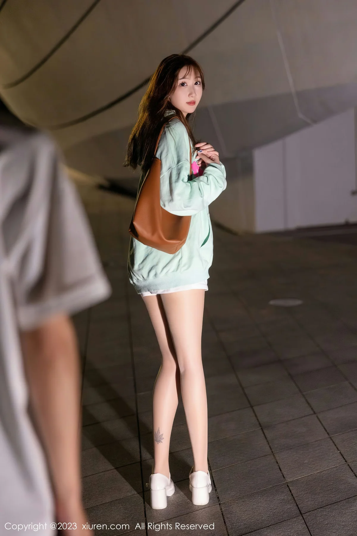 XiuRen 秀人 No.7072 江真真 户外拍摄性感写真2 - 6