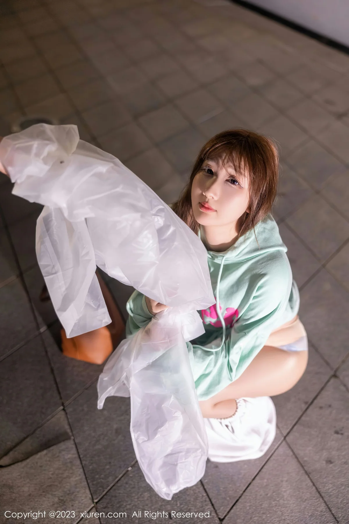 XiuRen 秀人 No.7072 江真真 户外拍摄性感写真2 - 9