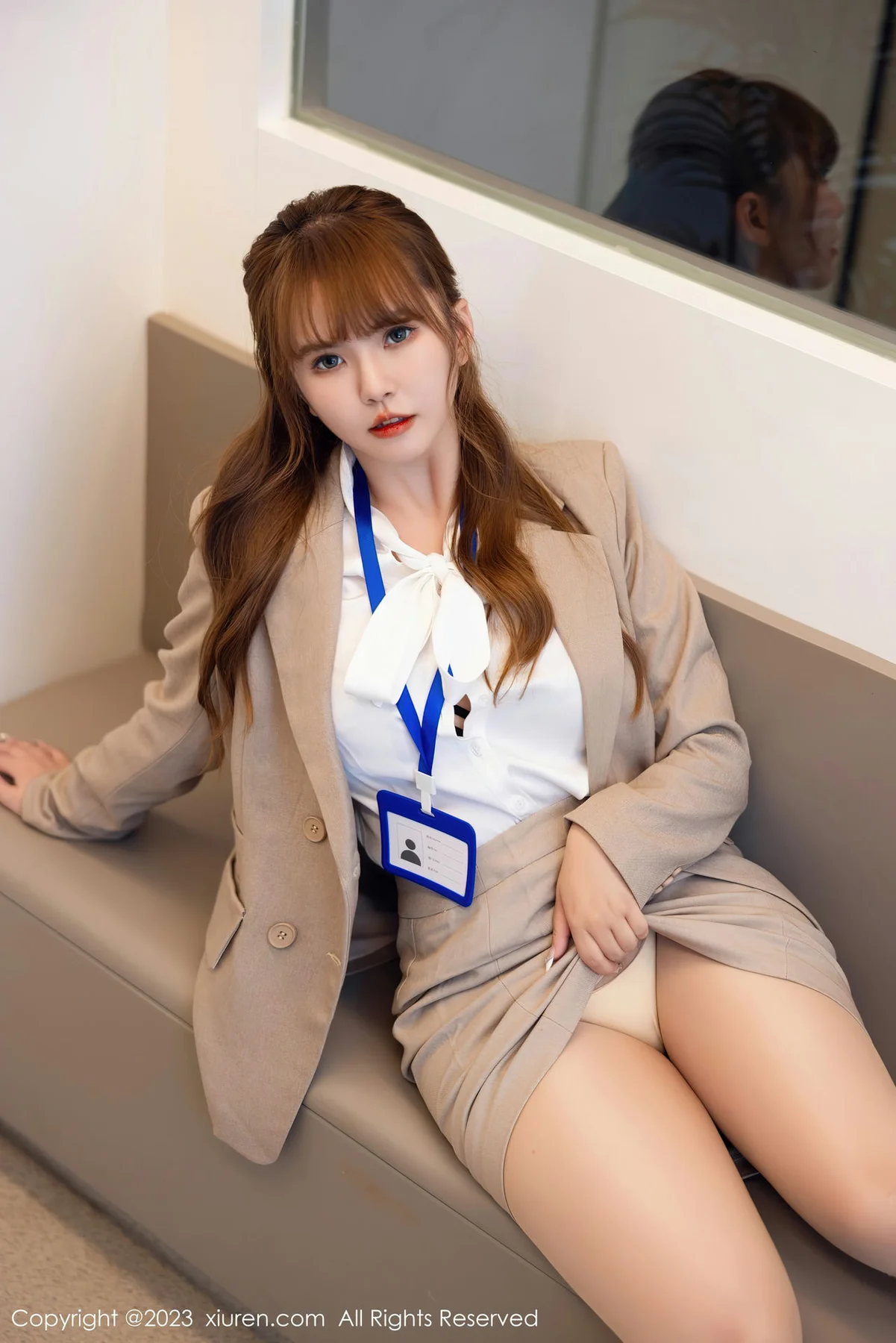 XiuRen 秀人 No.7073 张思允Nice Ol职业装性感写真3 - 5