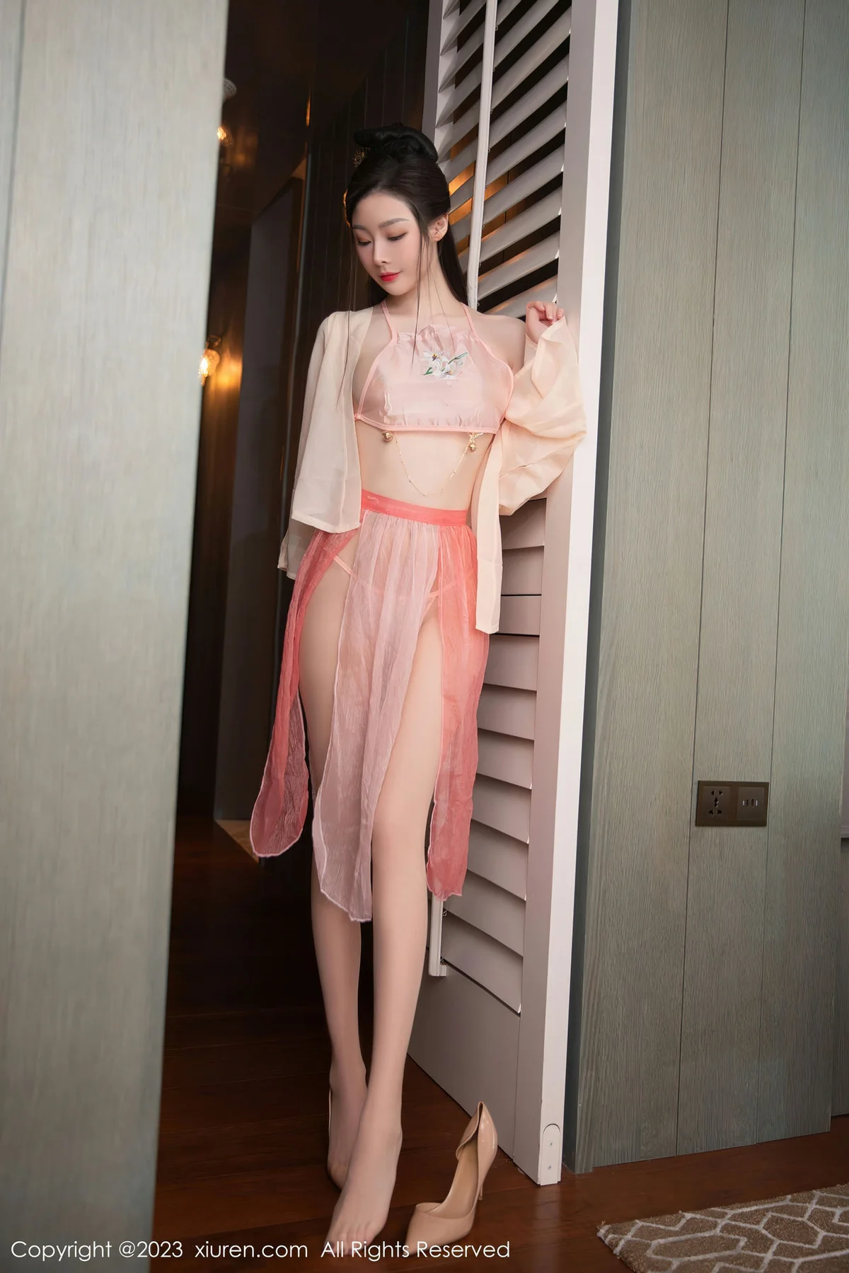 XiuRen 秀人 No.7075 是小逗逗 粉色古装性感写真1 - 7