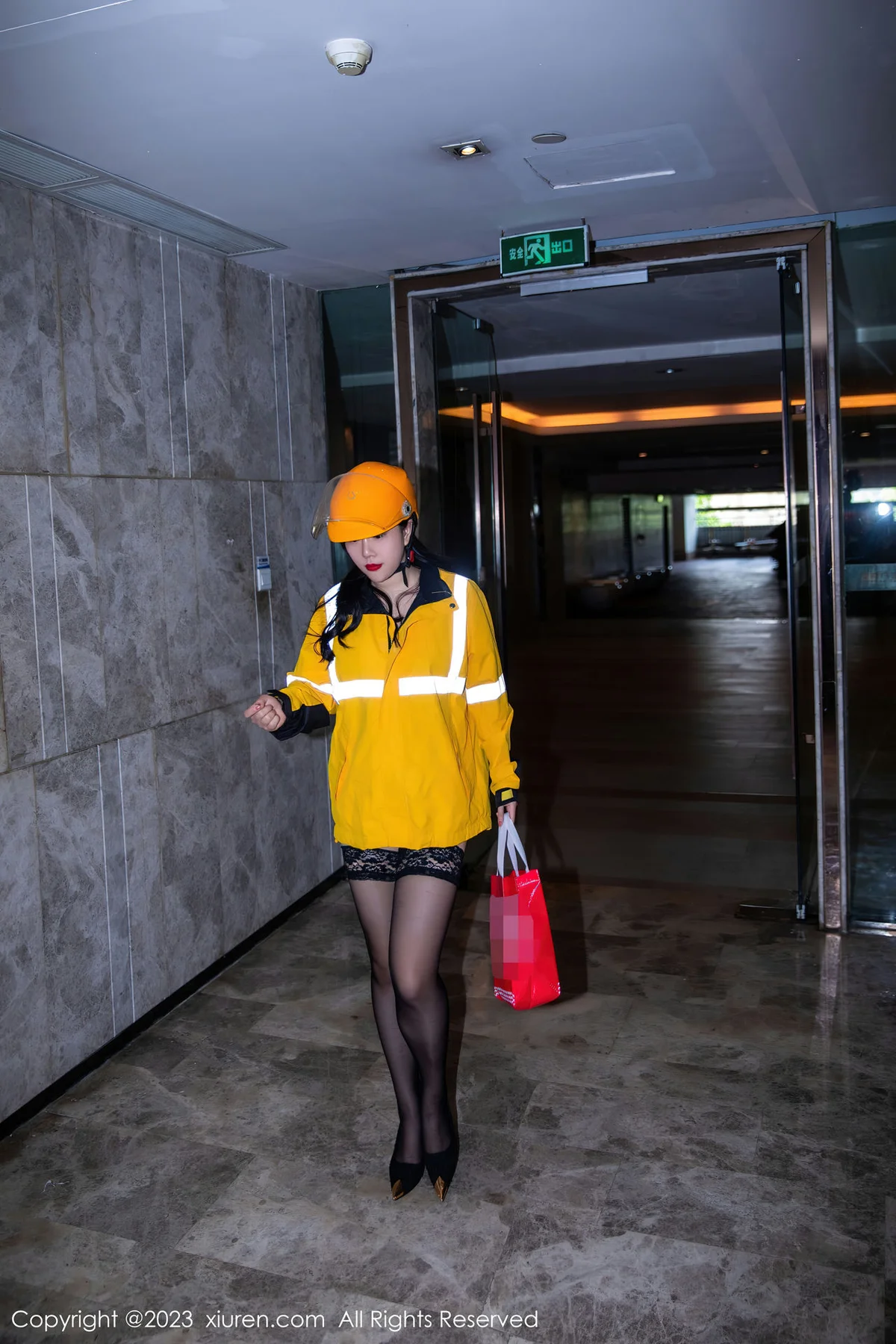 XiuRen 秀人 No.7093 王婉悠Queen 外卖员装扮性感写真2 - 9