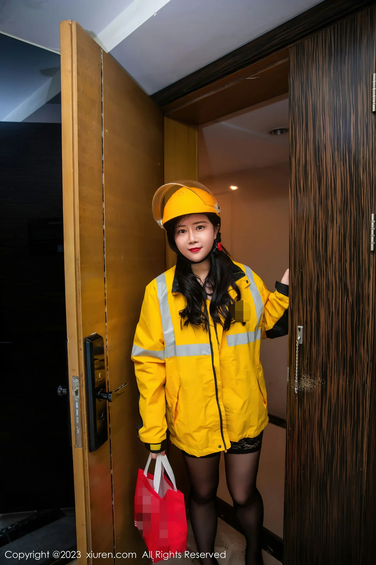 XiuRen 秀人 No.7093 王婉悠Queen 外卖员装扮性感写真2 - 8