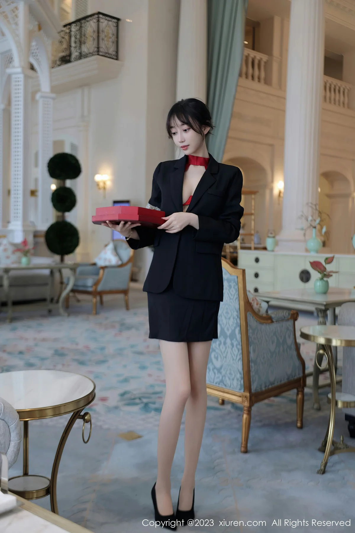 XiuRen 秀人 No.7102 玥儿玥er 红色情趣杭州旅拍 - 1