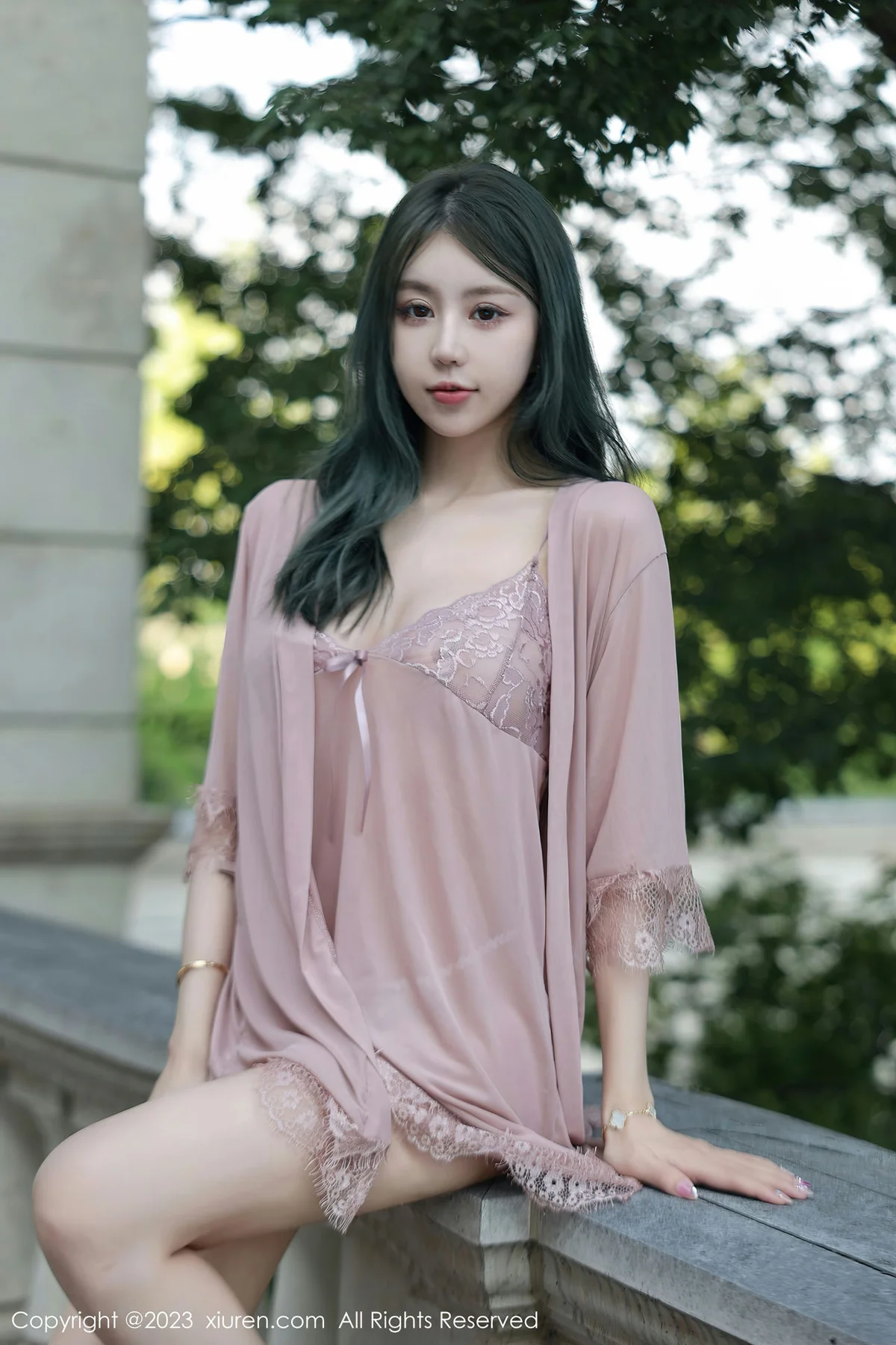 XiuRen 秀人 No.7114 tina_甜仔 蕾丝睡裙杭州旅拍 - 1