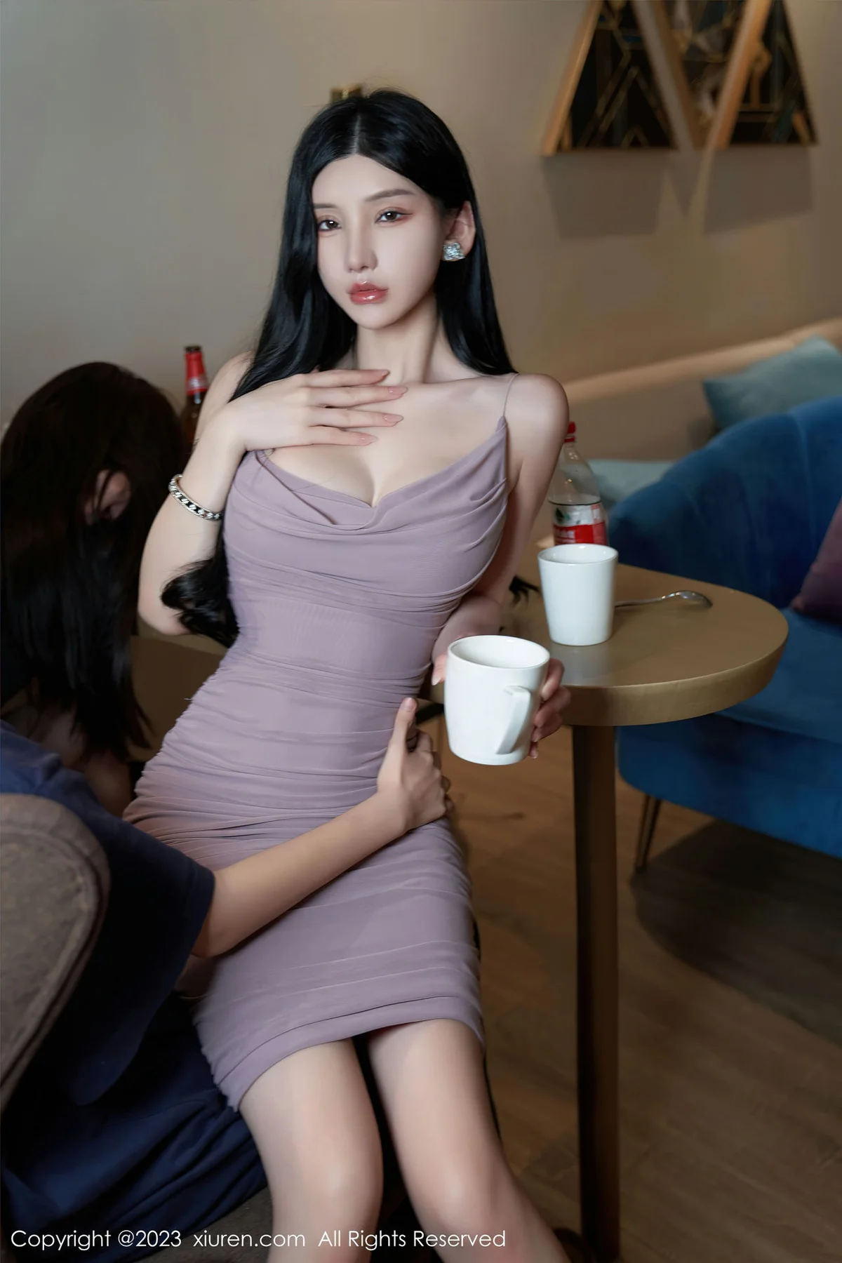 XiuRen 秀人 No.7122 周于希Sally 主题《邻居间的暧昧关系》厦门旅拍11 - 6