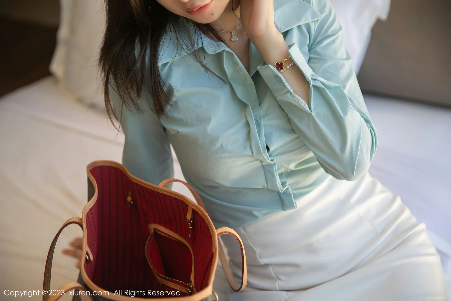 XiuRen 秀人 No.7152 808 绮里嘉ula 黑色情趣内衣性感写真1 - 3