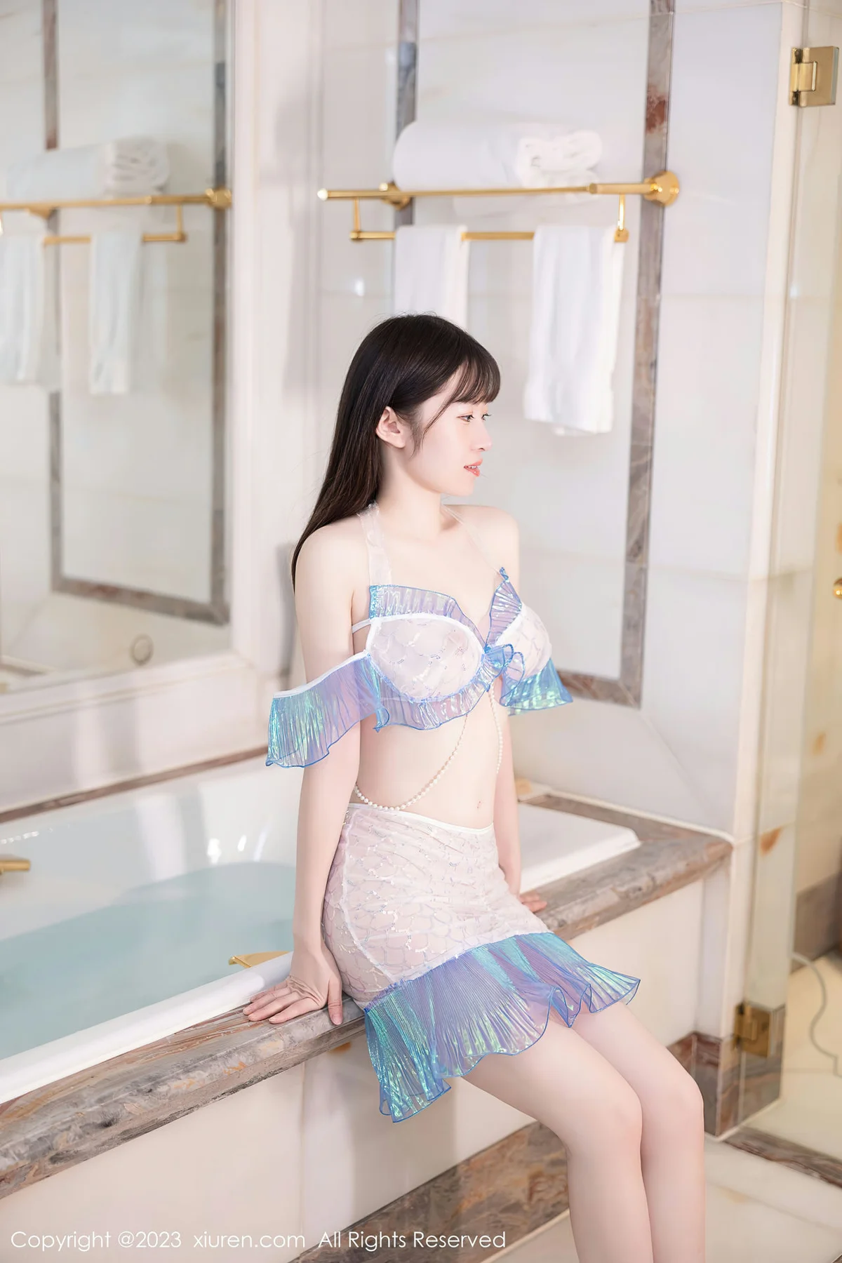 XiuRen 秀人 No.7173  林悠悠 美人鱼装扮性感写真1 - 2