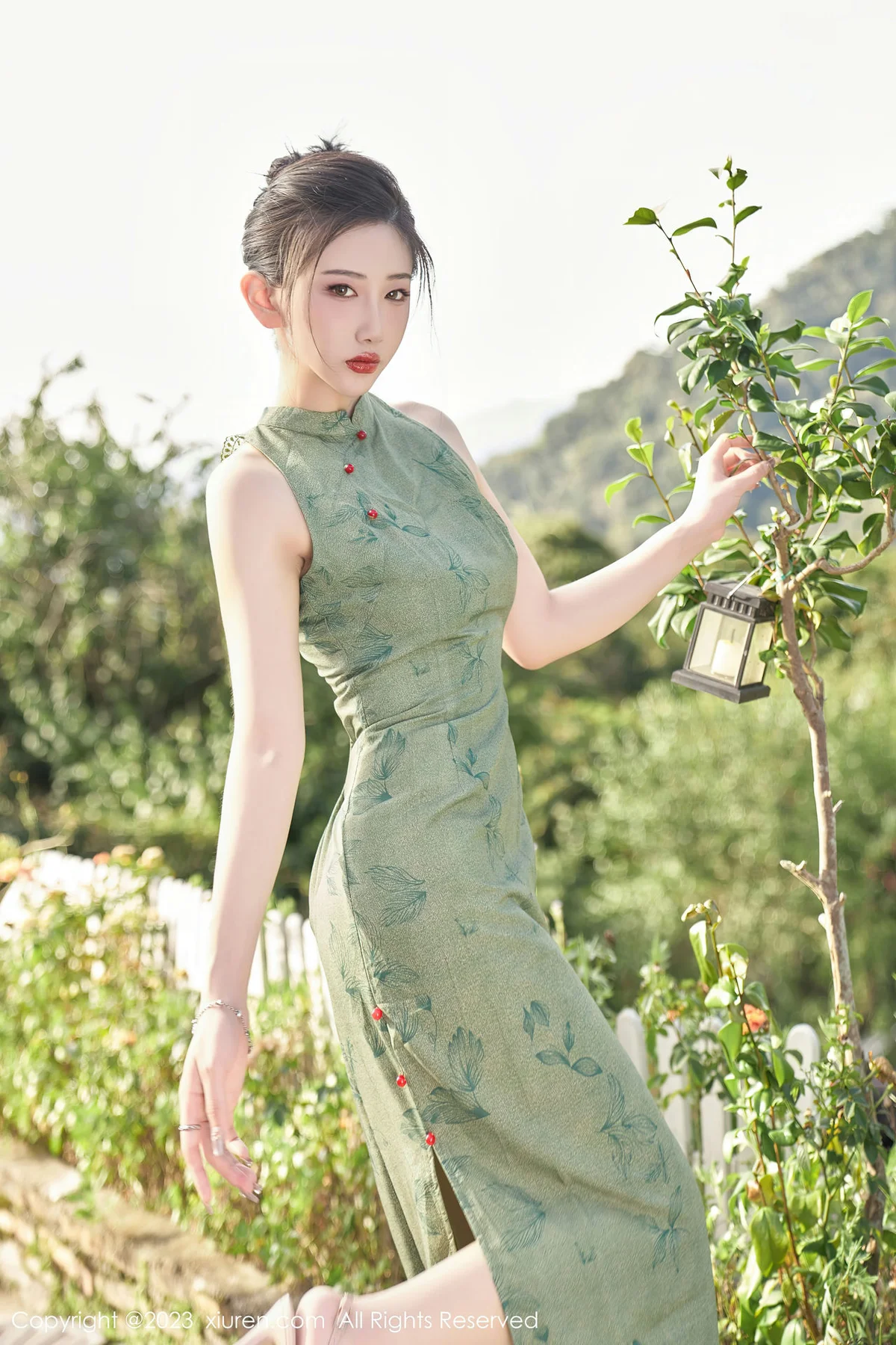 XiuRen 秀人 No.7181  沈青黛 翠绿色旗袍性感写真1 - 2