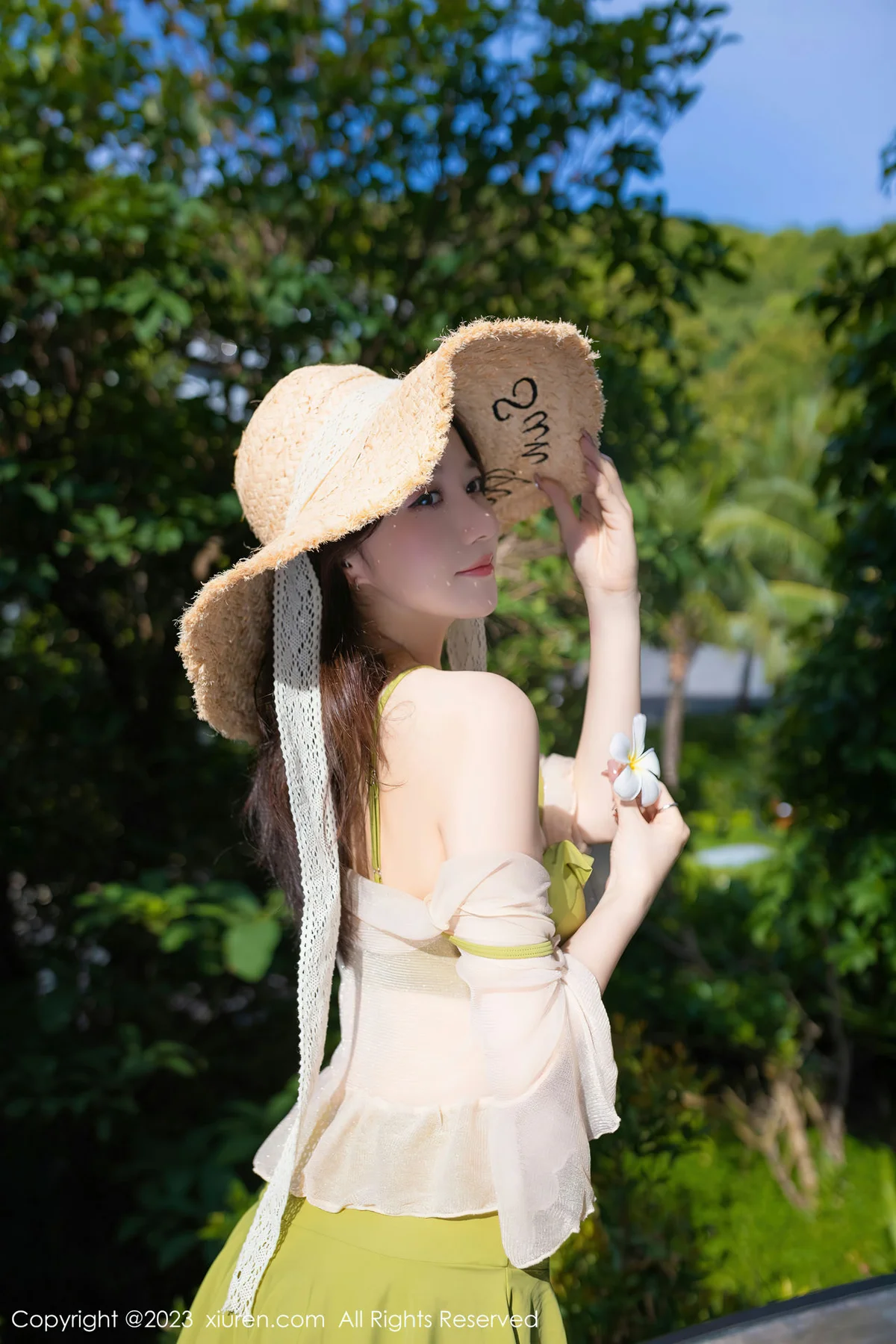 XiuRen 秀人 No.7189  鱼子酱Fish 果绿色服饰泰国旅拍11 - 3