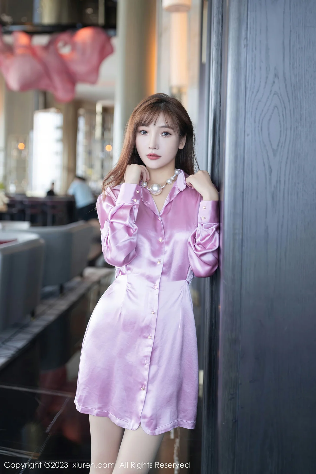 XiuRen 秀人 No.7214  陆萱萱 诱人原色丝袜性感写真1 - 2