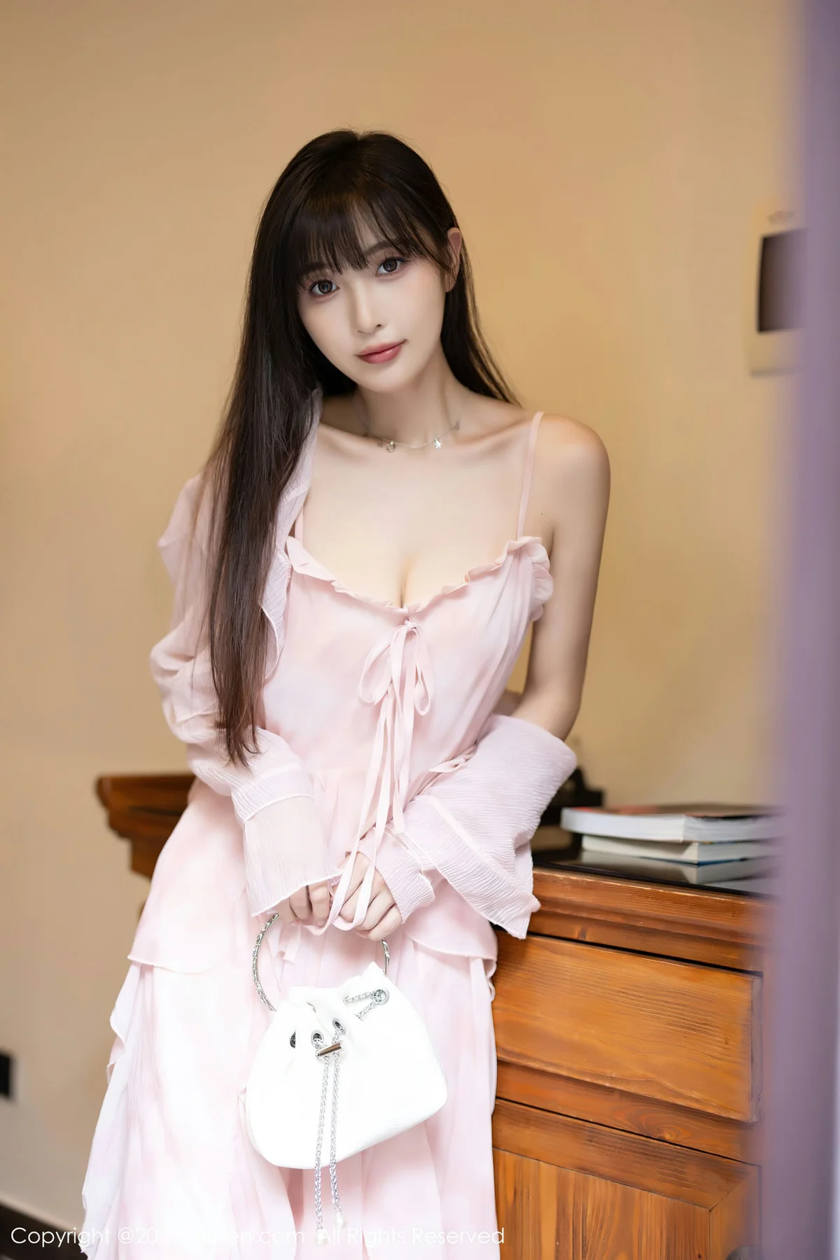 XiuRen 秀人 No.7263  林星阑 诱人粉色丝袜安吉旅拍3 - 1