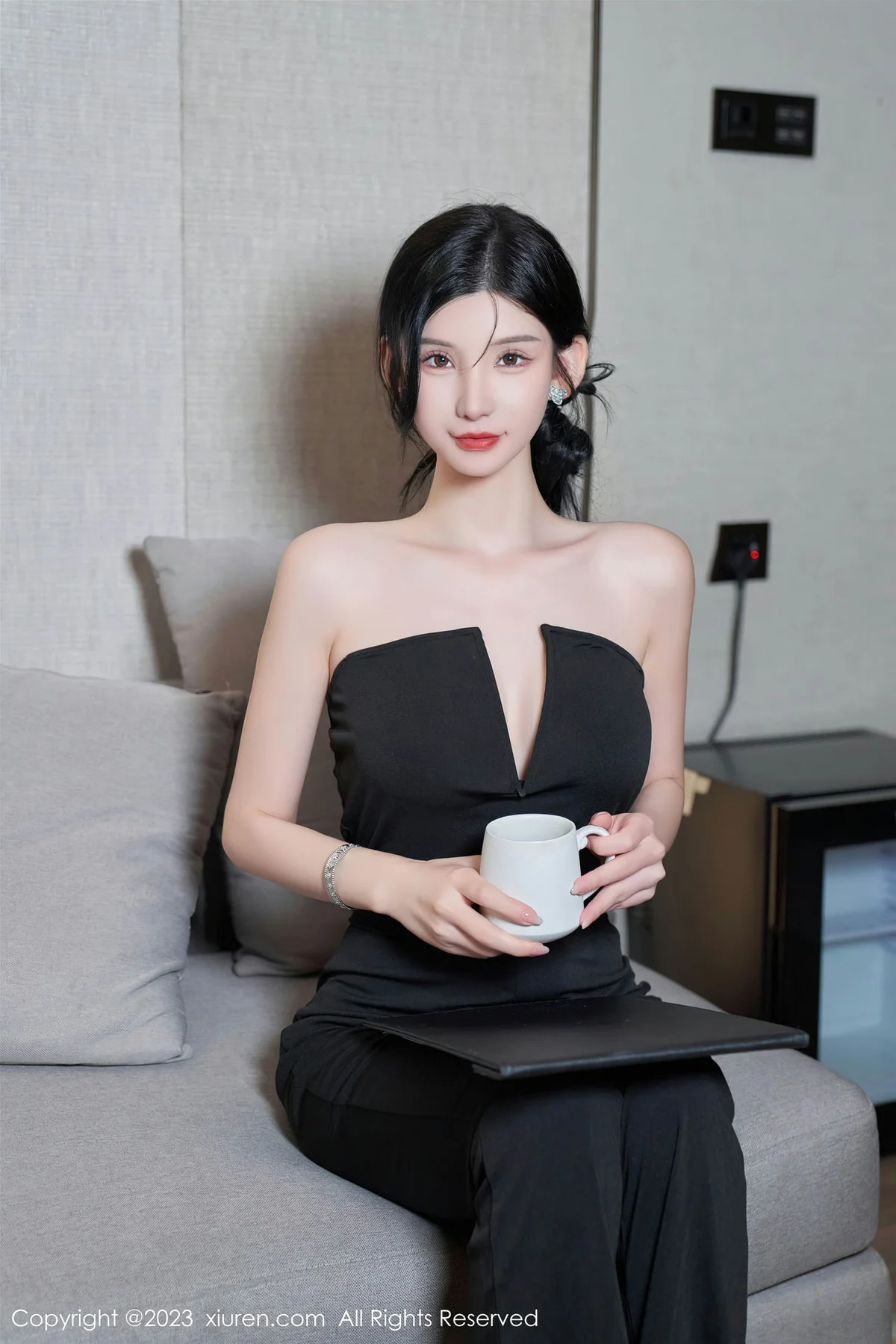 XiuRen 秀人 No.7289 周于希 蕾丝薄纱情趣泰国旅拍1 - 5