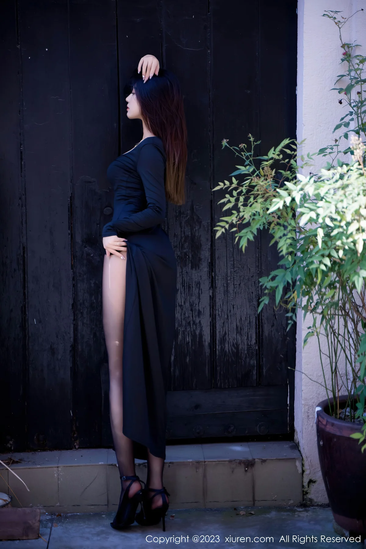 XiuRen 秀人 No.7293  冯木木LRIS 玉腿横陈性感写真22 - 10