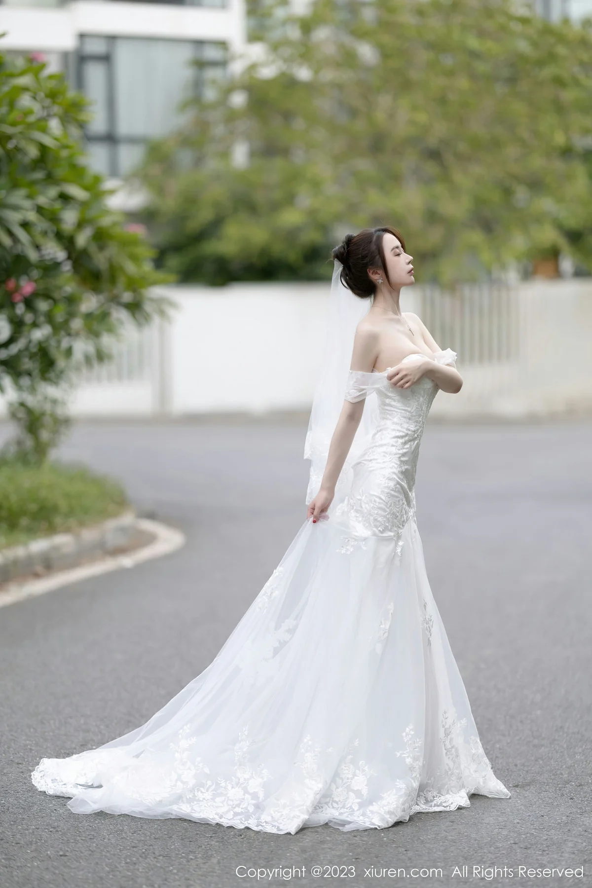 XiuRen 秀人 No.7310  梦心玥 白色婚纱服饰安吉旅拍1 - 4