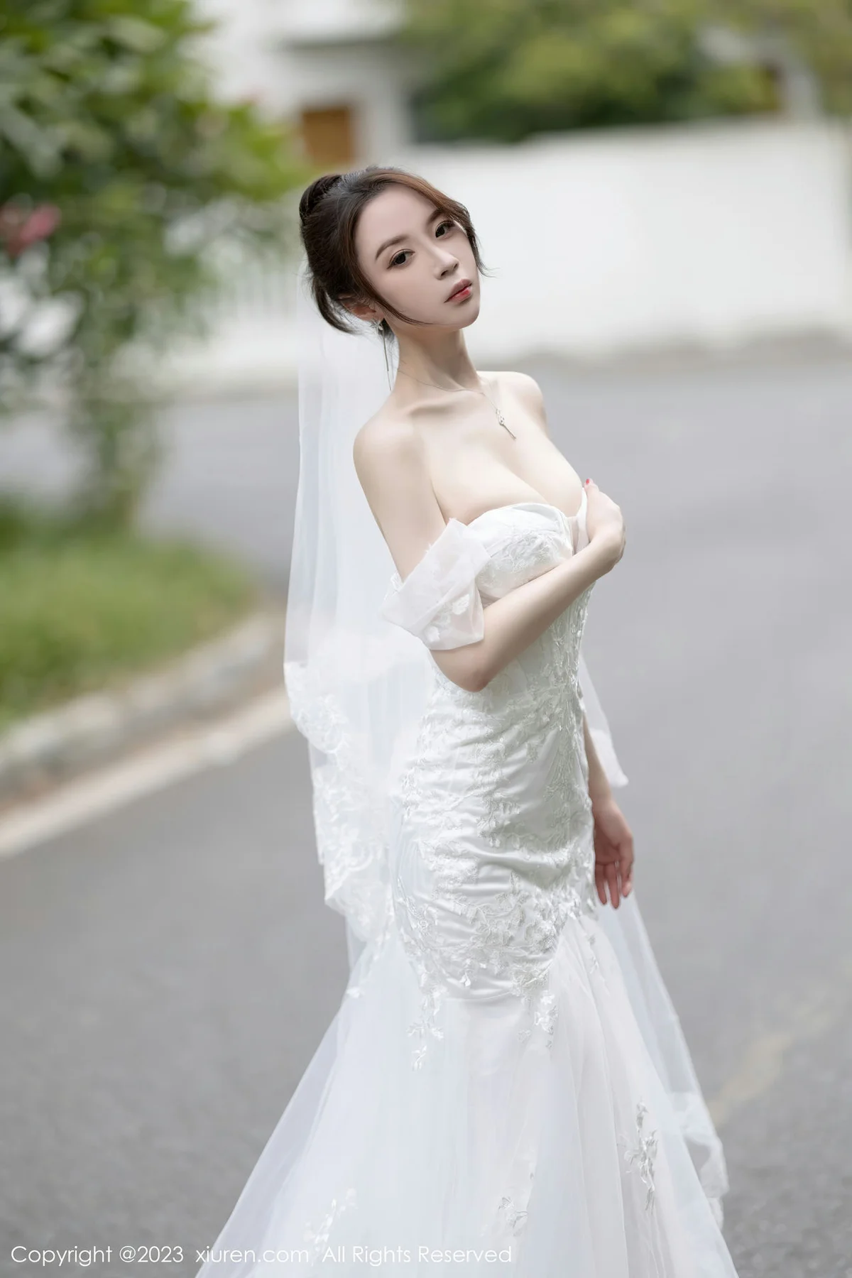 XiuRen 秀人 No.7310  梦心玥 白色婚纱服饰安吉旅拍1 - 5