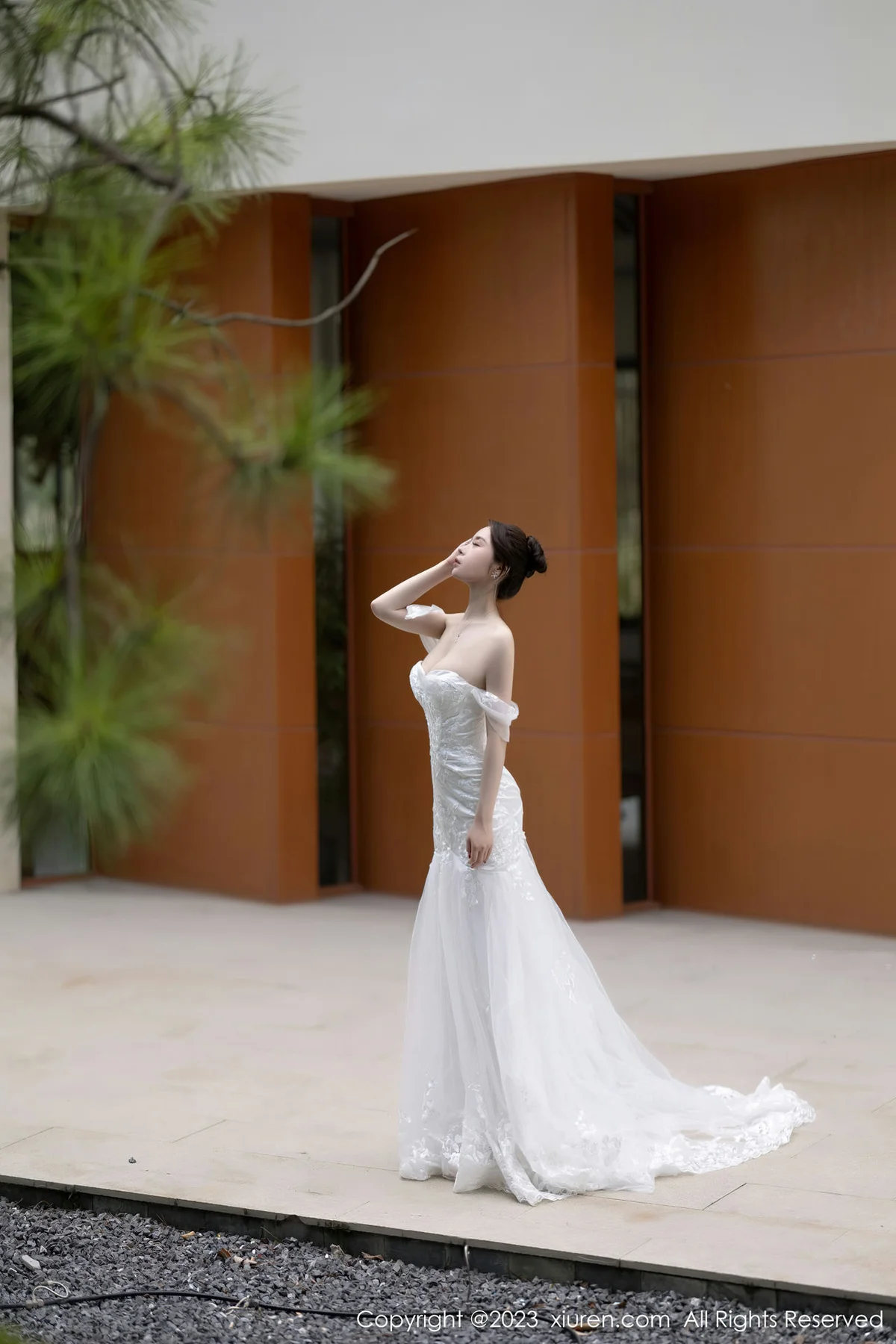 XiuRen 秀人 No.7310  梦心玥 白色婚纱服饰安吉旅拍1 - 5