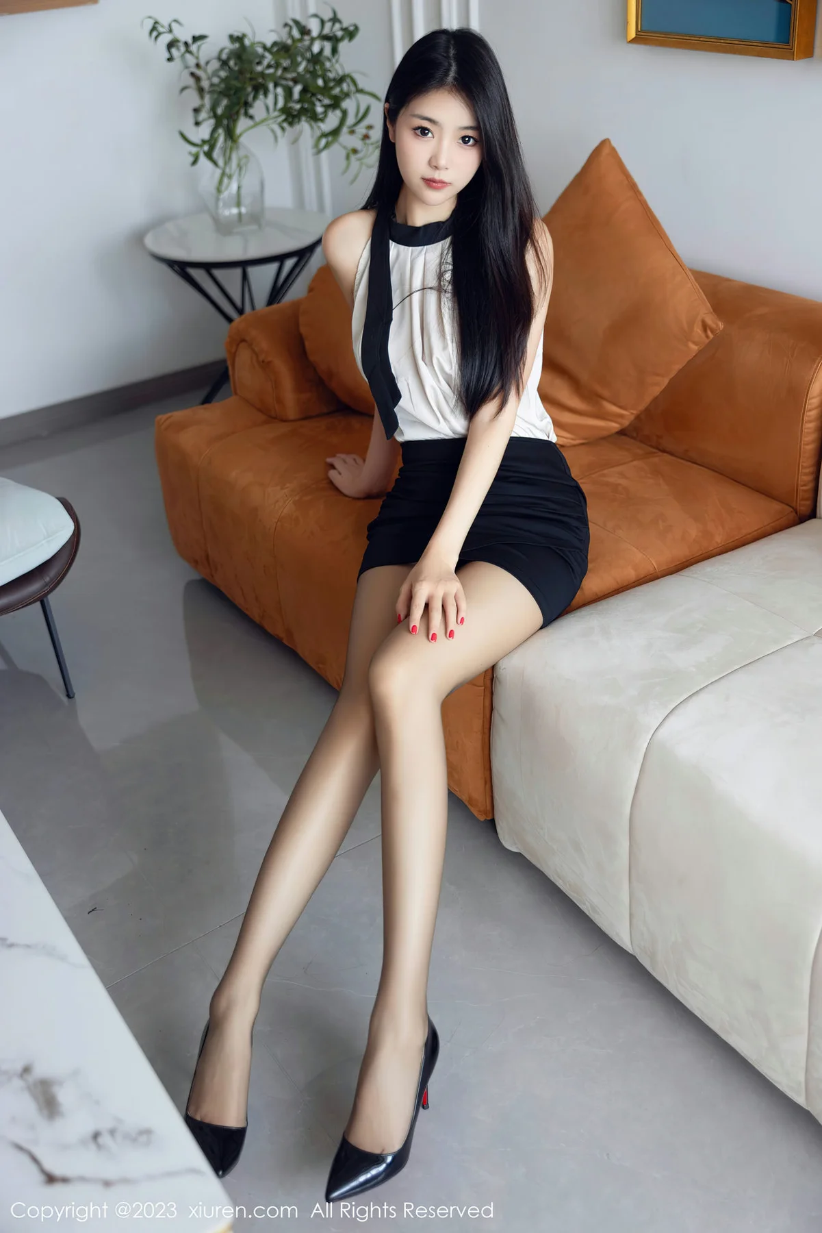 XiuRen 秀人 No.7342  可樂Vicky 拼色连衣短裙性感写真22 - 8