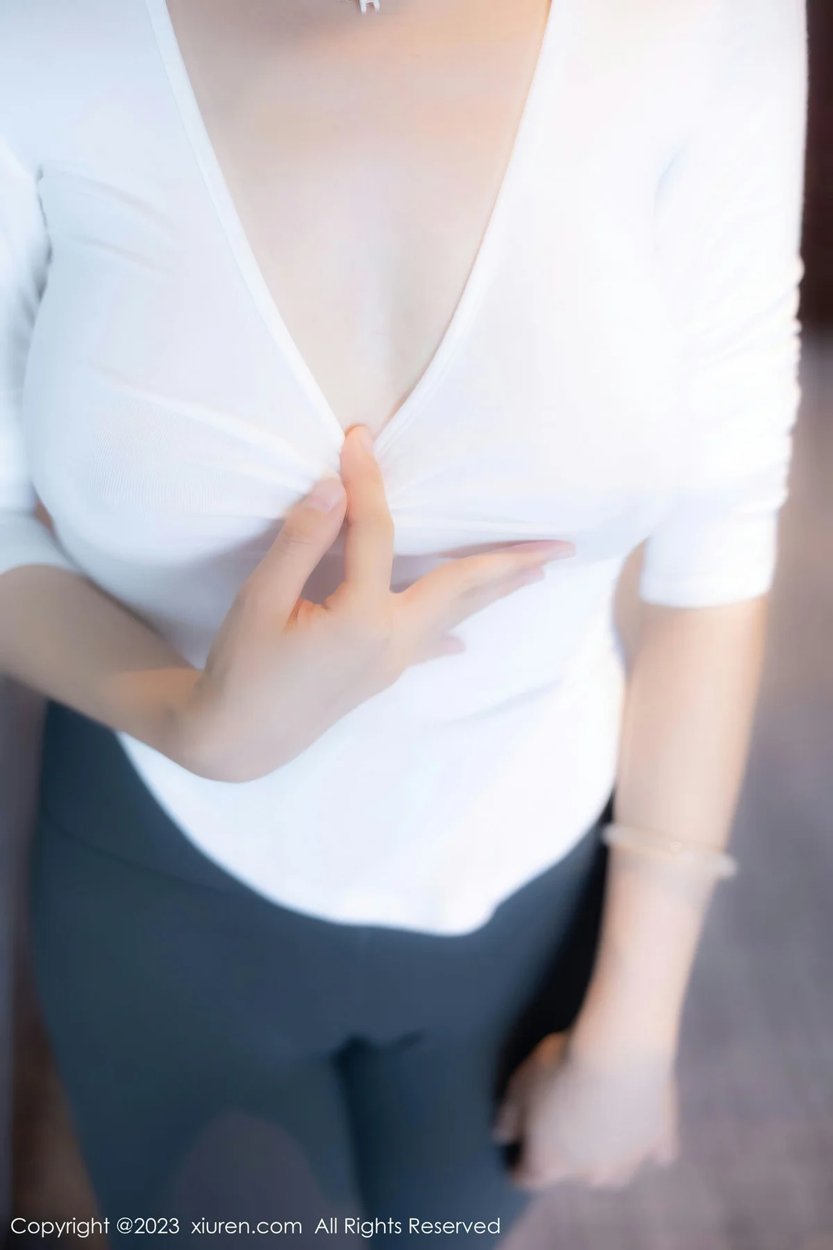 XiuRen 秀人 No.7370  唐宁宁 灰色瑜伽裤第二套写真1 - 4