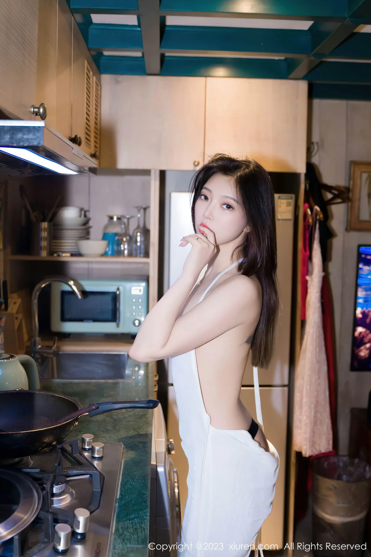 XiuRen 秀人 No.7371  冯木木LRIS 露背连衣长裙性感写真 - 3