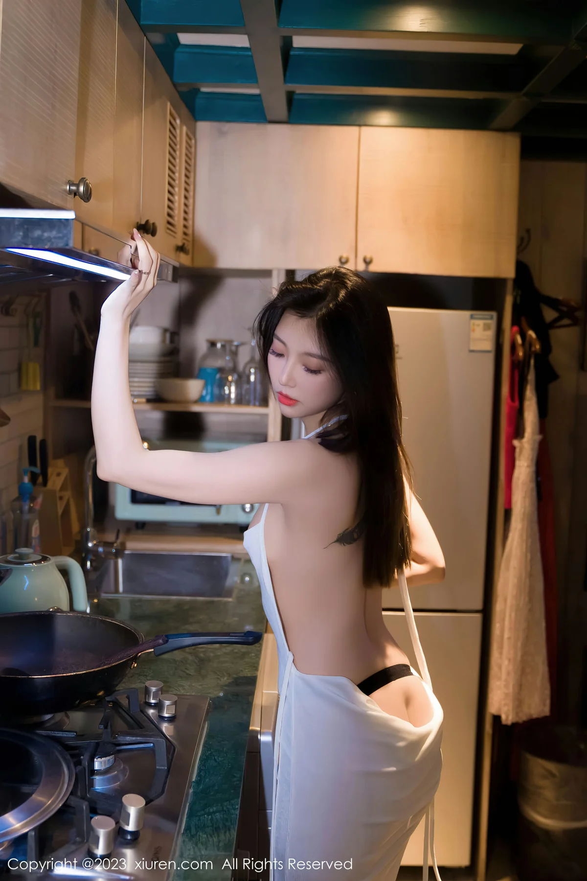 XiuRen 秀人 No.7371  冯木木LRIS 露背连衣长裙性感写真 - 4