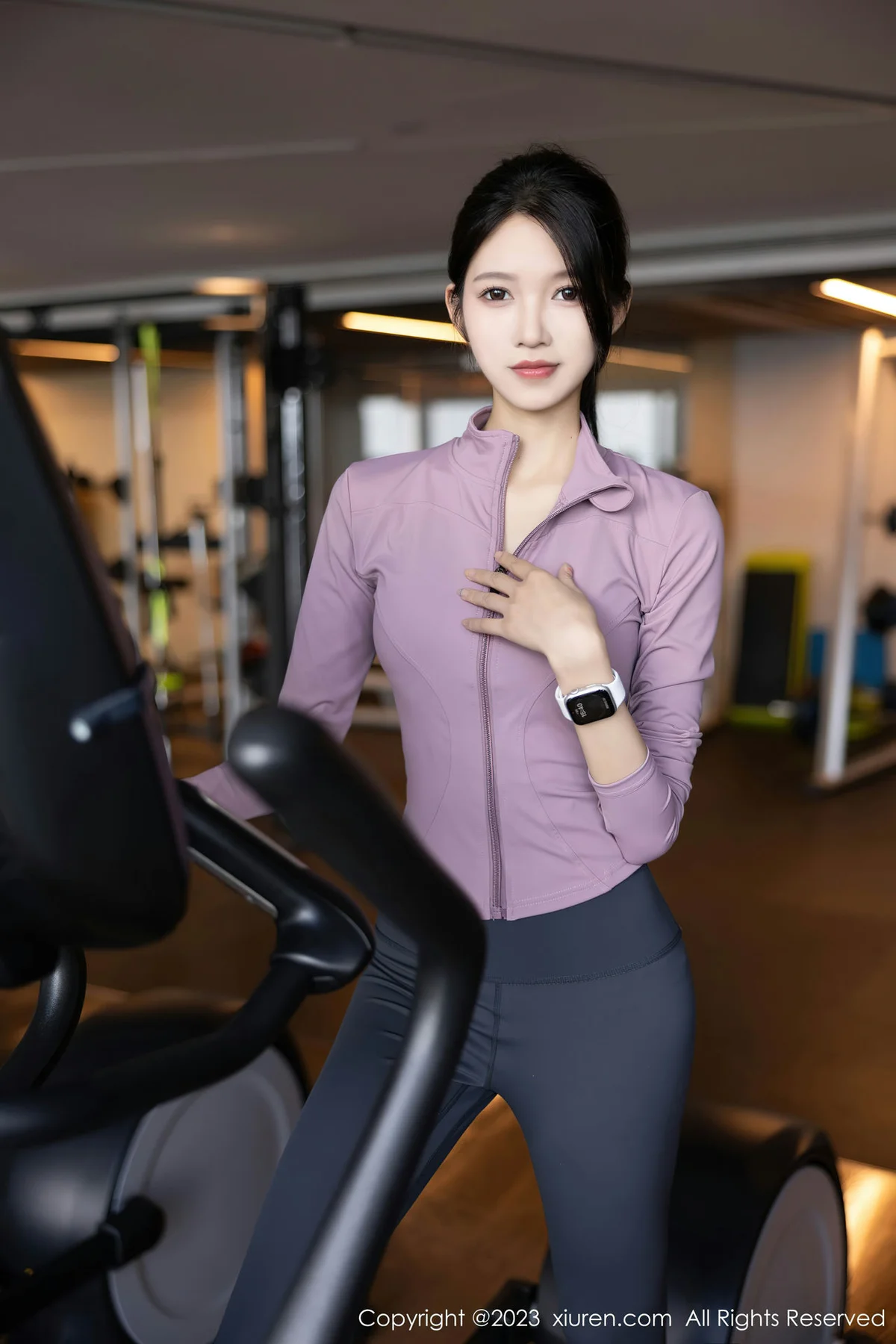 XiuRen 秀人 No.7438 程程程- 健身场所场景性感写真1 - 4