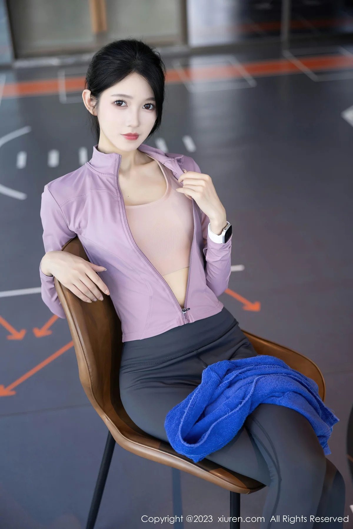 XiuRen 秀人 No.7438 程程程- 健身场所场景性感写真1 - 2