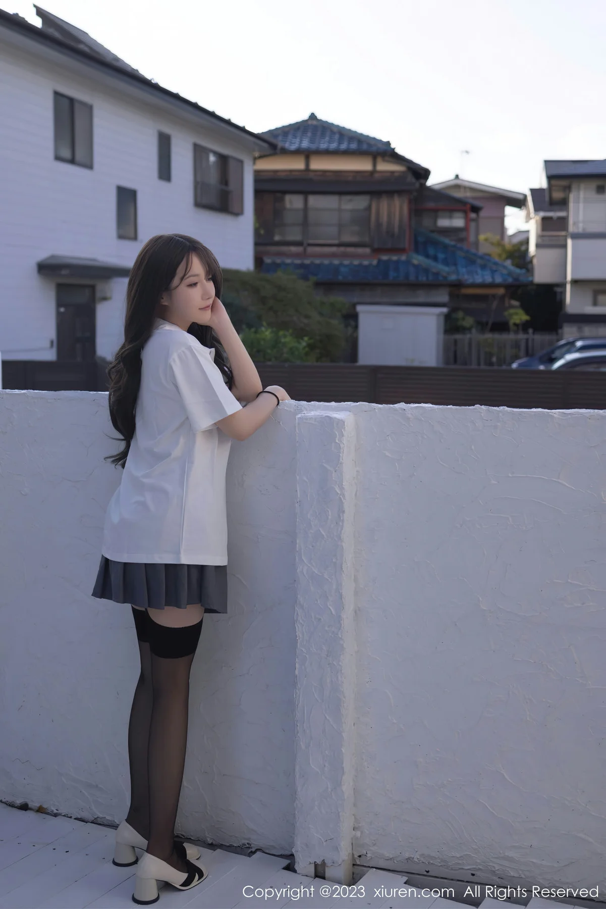 XiuRen 秀人 No.7475  鱼子酱Fish 灰色短裙日本旅拍111 - 7