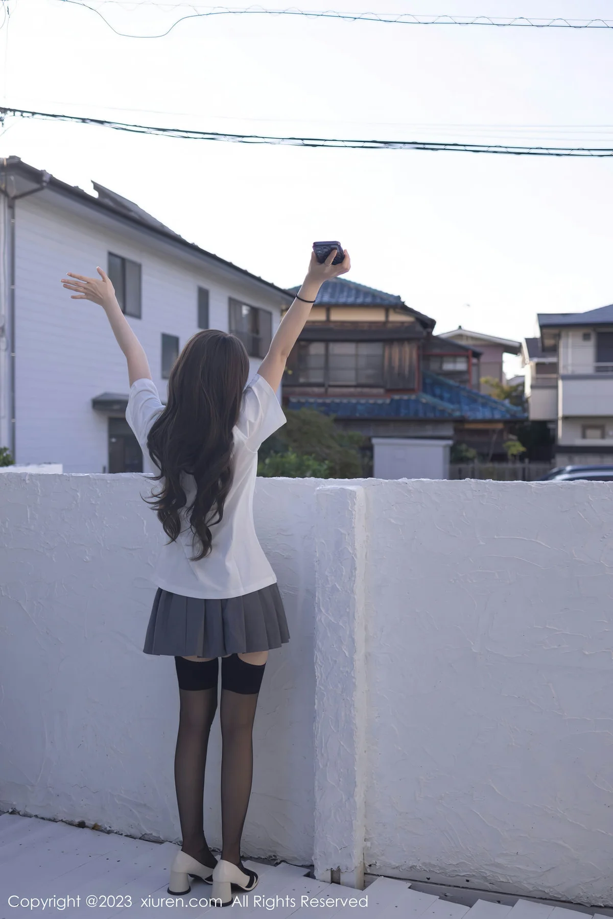 XiuRen 秀人 No.7475  鱼子酱Fish 灰色短裙日本旅拍111 - 8