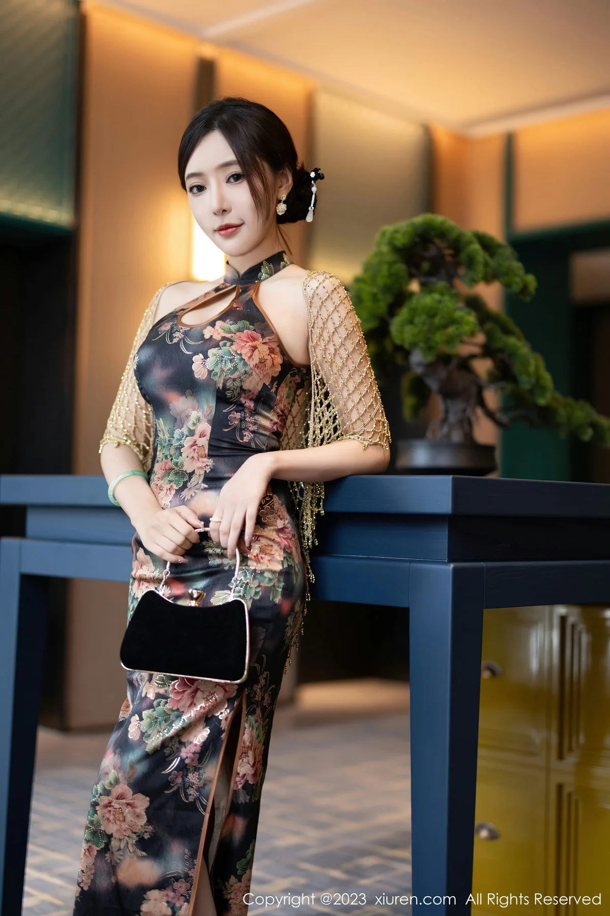 XiuRen 秀人 No.7495  王馨瑶yanni 花纹旗袍安吉旅拍2 - 5