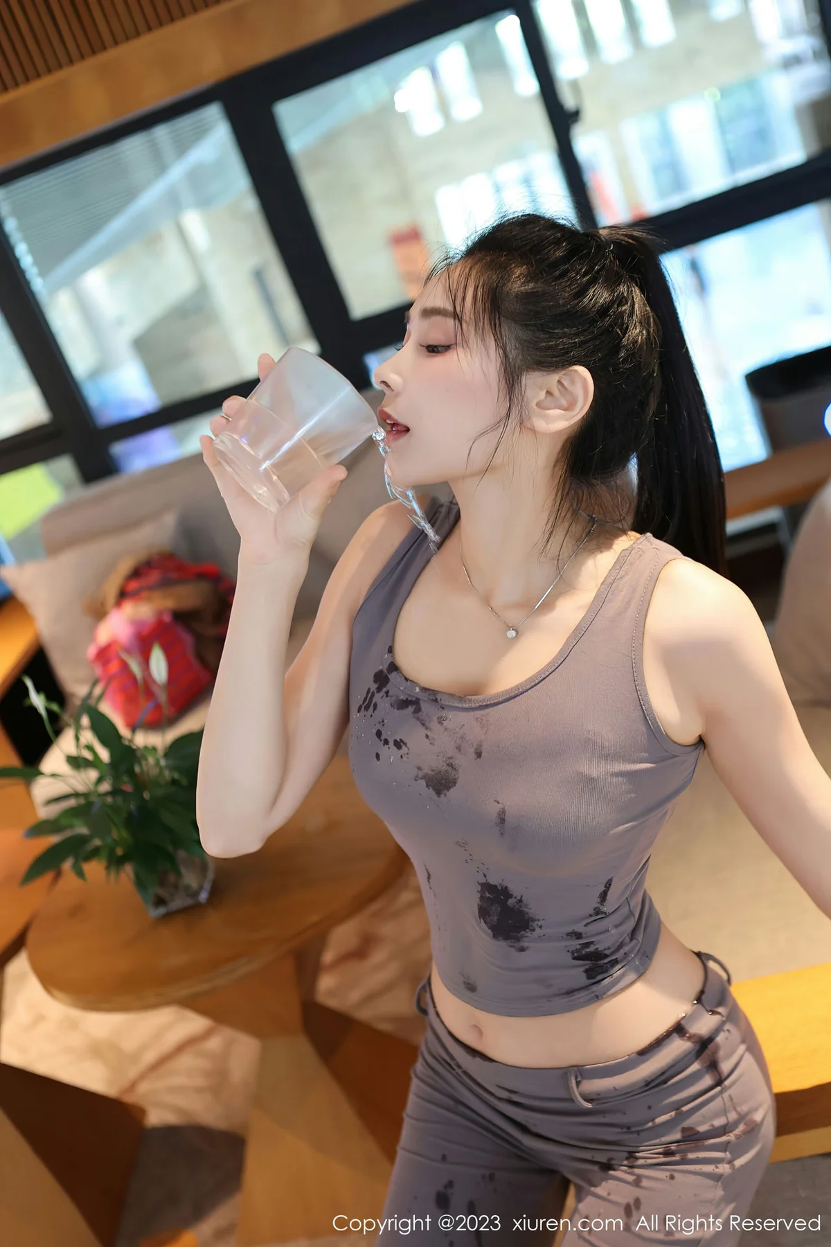 XiuRen 秀人 No.7512  草莓mm 灰色运动服饰性感写真33 - 4