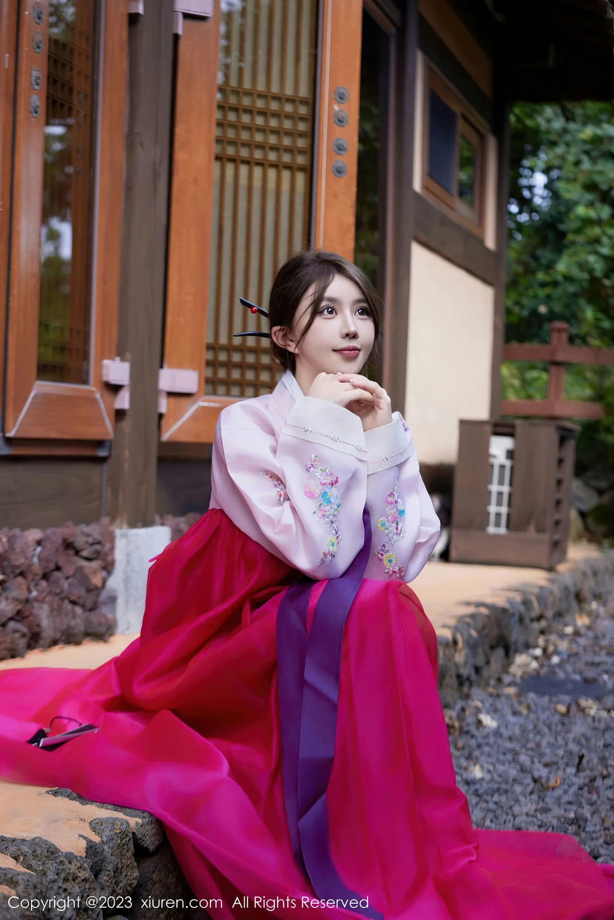 XiuRen 秀人 No.7522  tina_甜仔  红色打长今服饰济州岛旅拍33 - 7