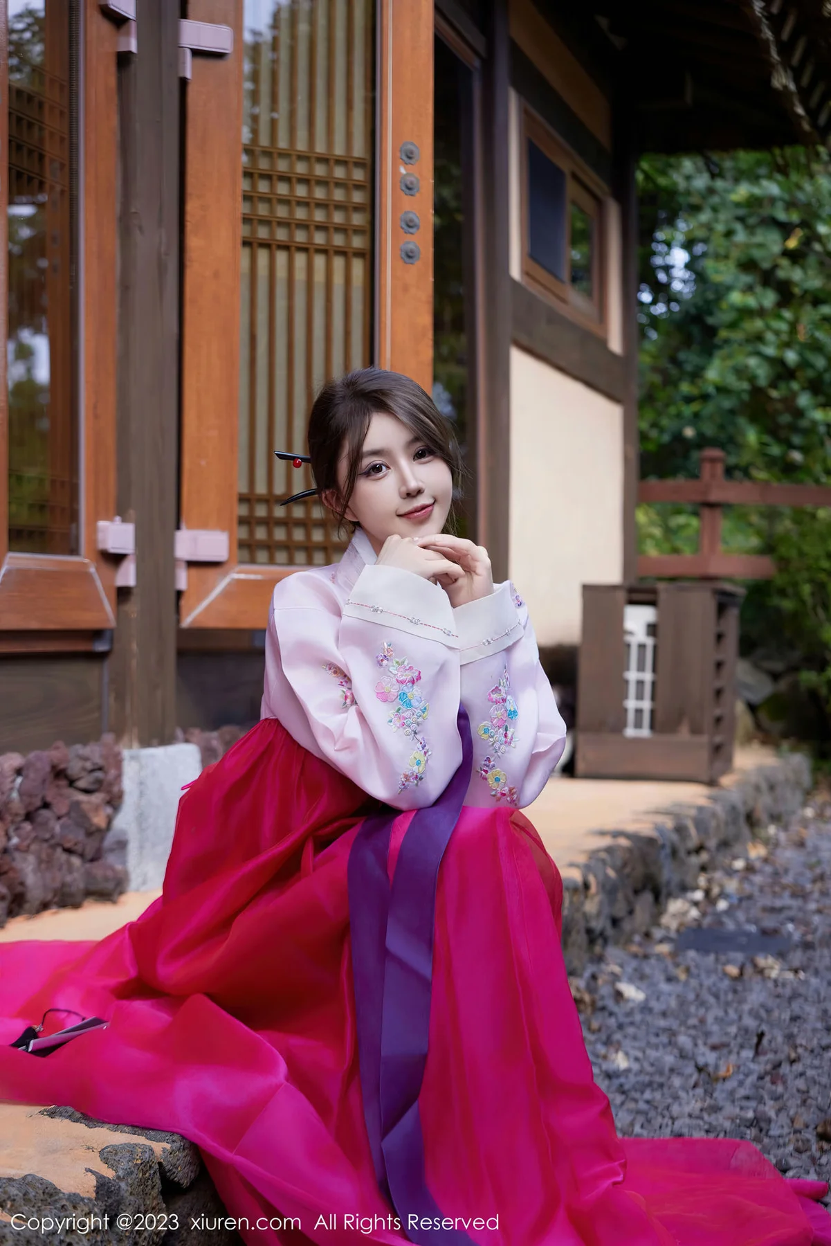 XiuRen 秀人 No.7522  tina_甜仔  红色打长今服饰济州岛旅拍33 - 8