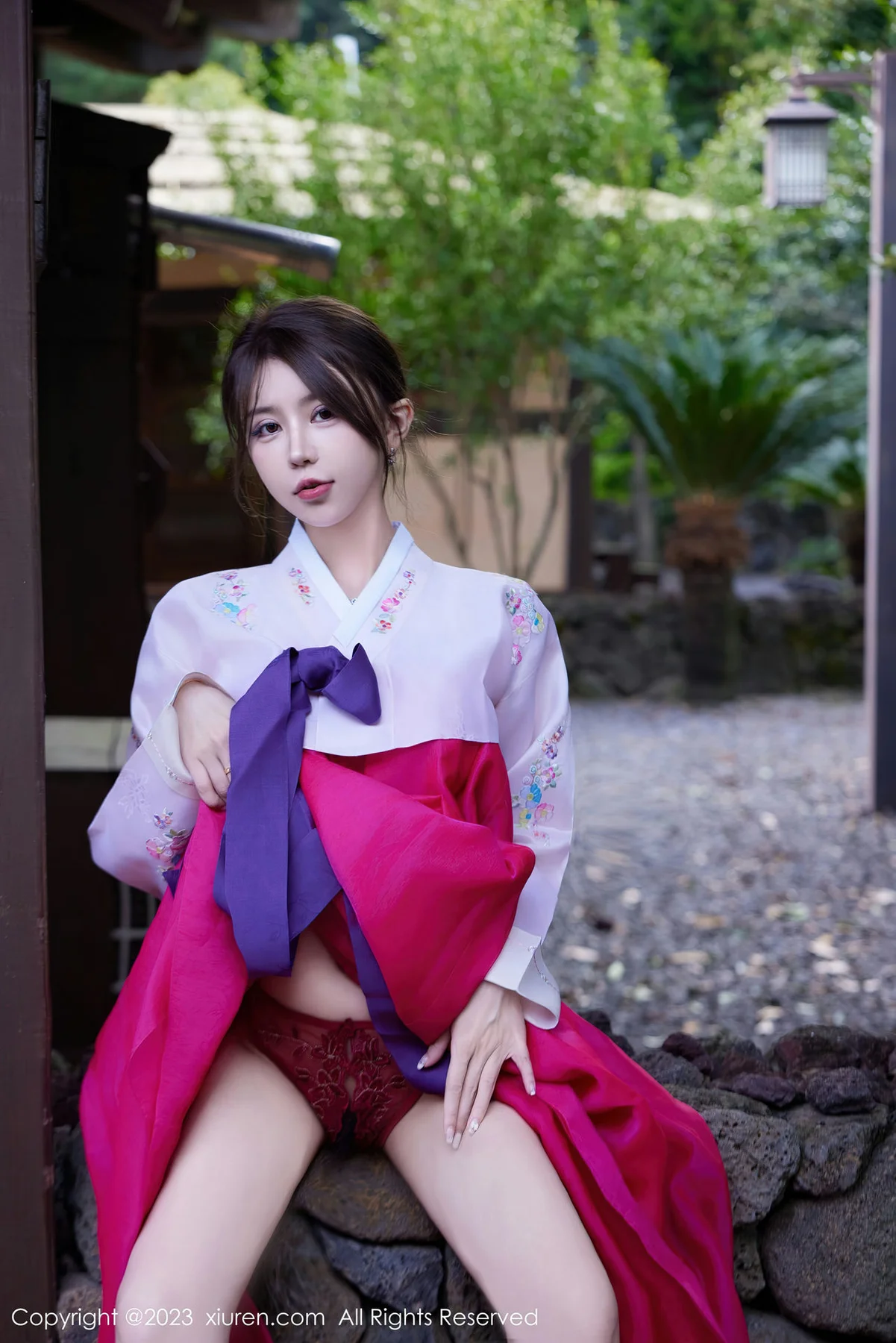 XiuRen 秀人 No.7522  tina_甜仔  红色打长今服饰济州岛旅拍33 - 9