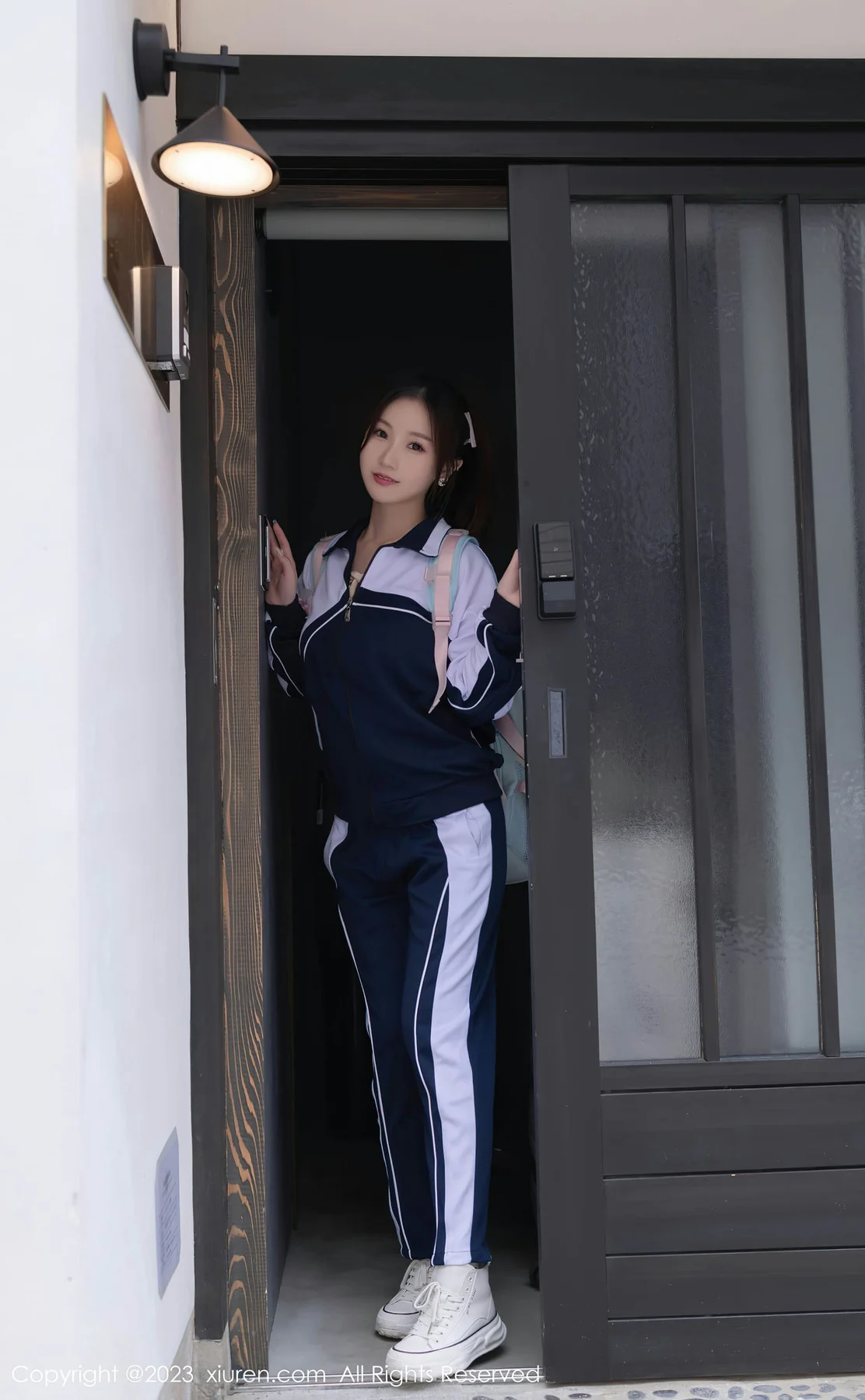 XiuRen 秀人 No.7528  杏子Yada 普蓝色学妹制服日本旅拍3 - 6