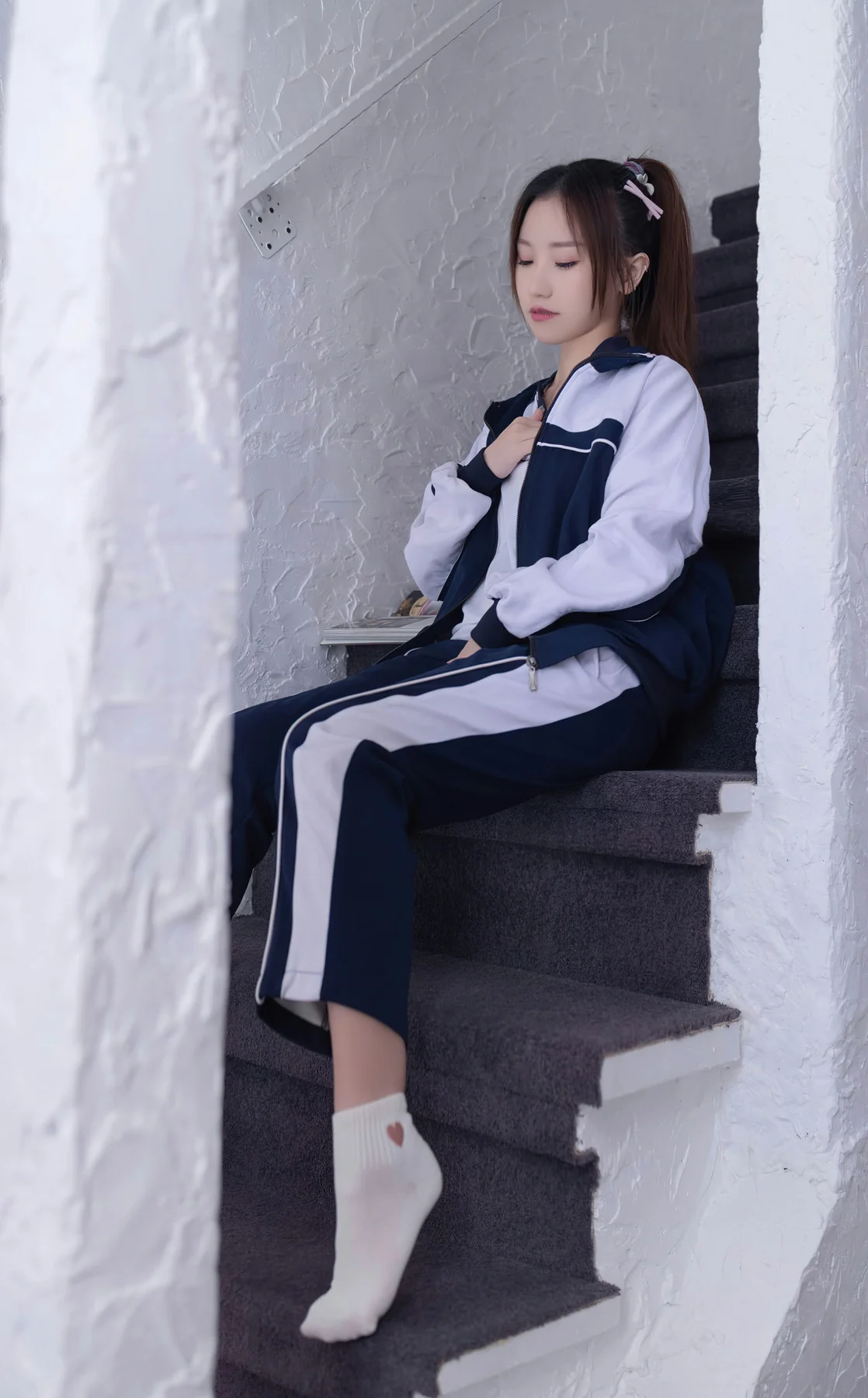 XiuRen 秀人 No.7528  杏子Yada 普蓝色学妹制服日本旅拍3 - 6