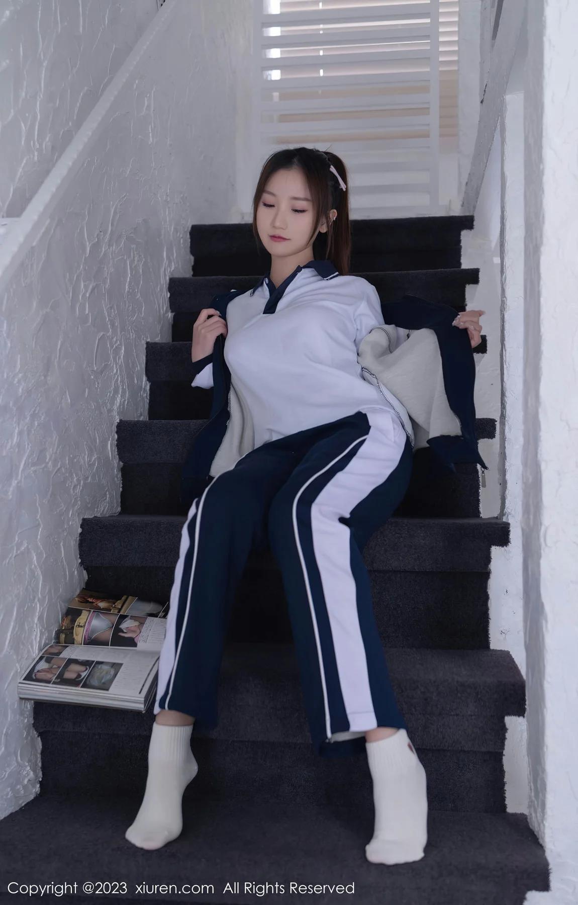 XiuRen 秀人 No.7528  杏子Yada 普蓝色学妹制服日本旅拍3 - 9