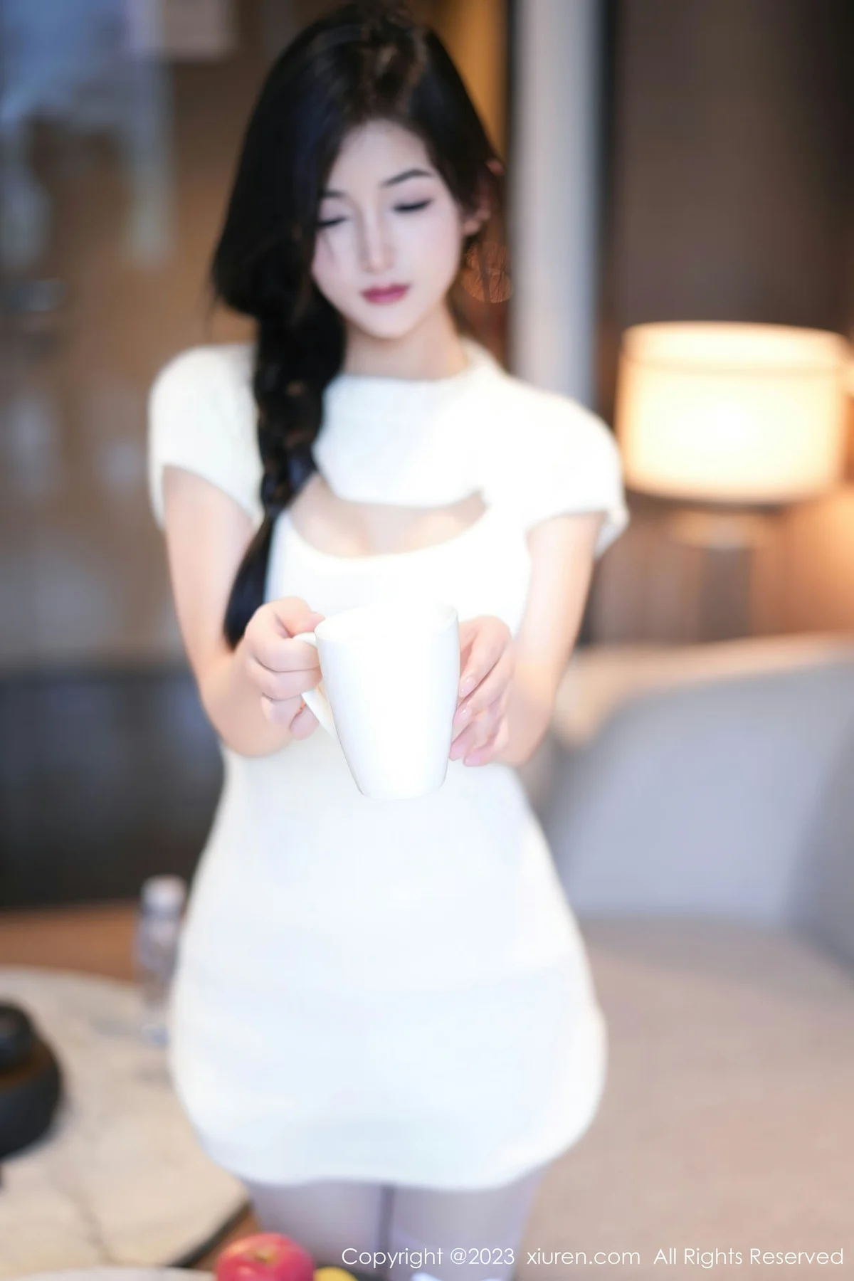 XiuRen 秀人 No.7541  谭小灵 诱人白色丝袜性感写真1 - 5