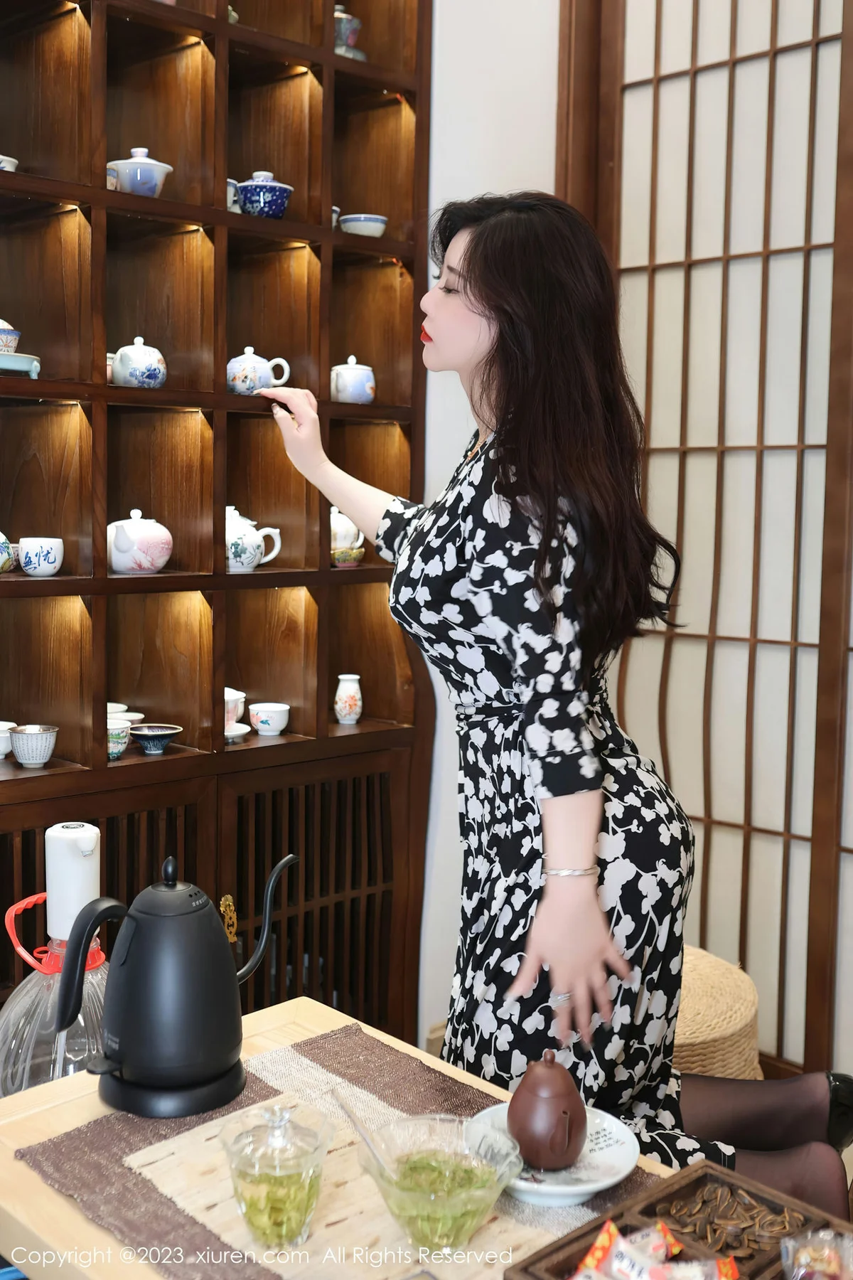 XiuRen 秀人 No.7548  王婉悠Queen 黑色蕾丝内衣性感写真1 - 3