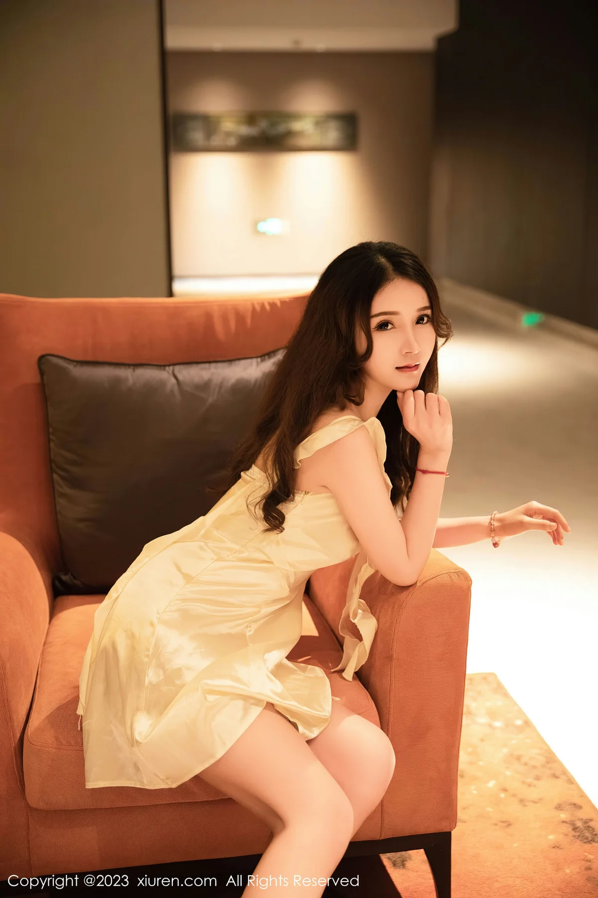 XiuRen 秀人 No.7558  林煊煊 纤细腰肢性感写真 - 8